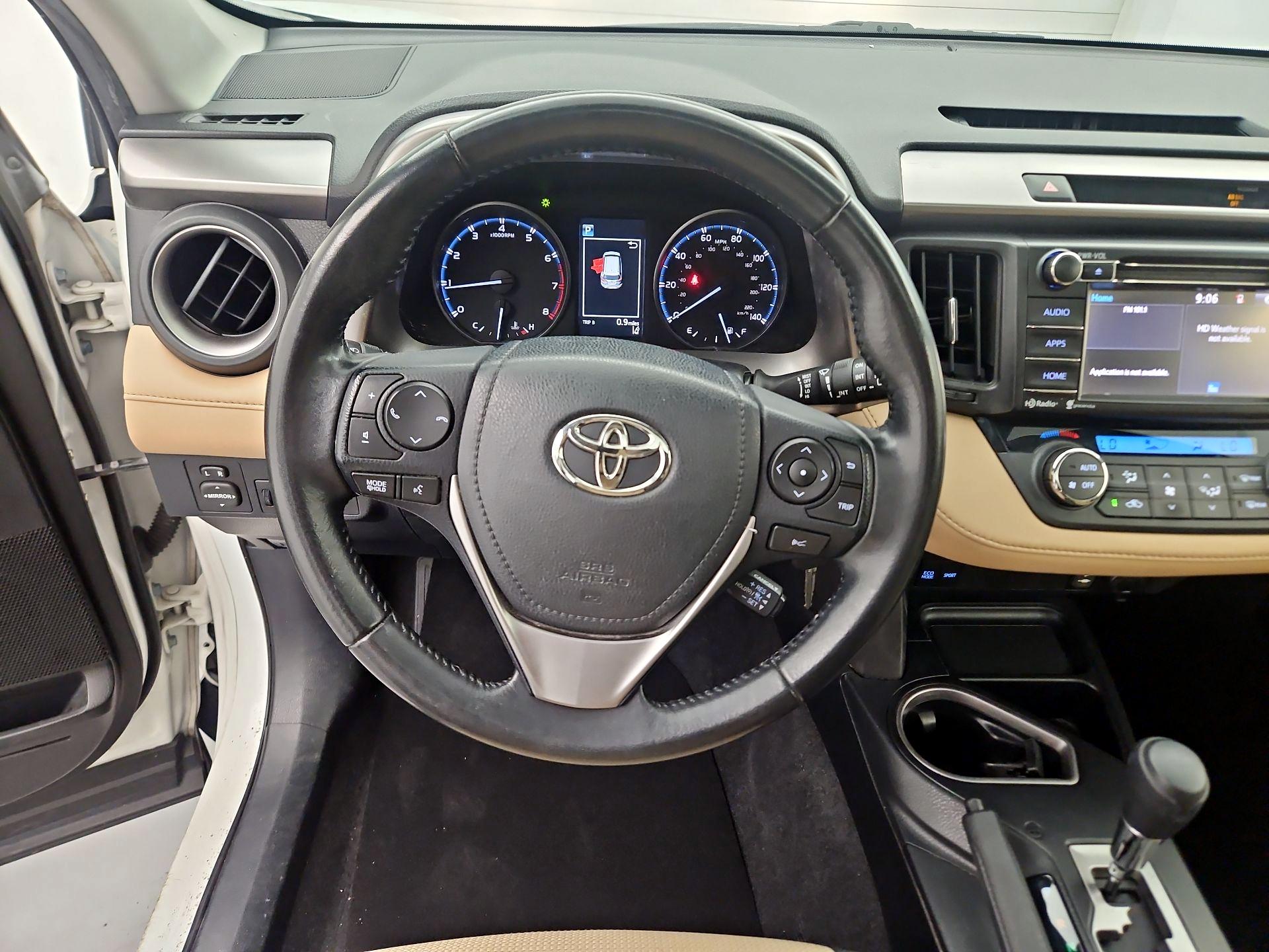 Thumbnail: 2017 Toyota RAV4 - 10