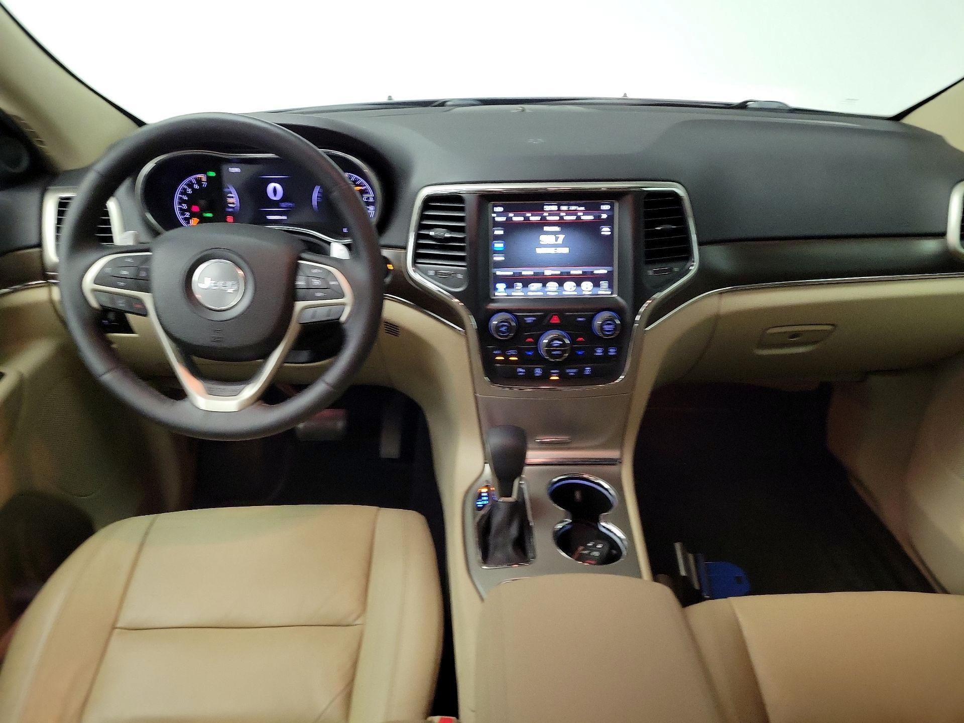 Thumbnail: 2017 Jeep Grand Cherokee - 9