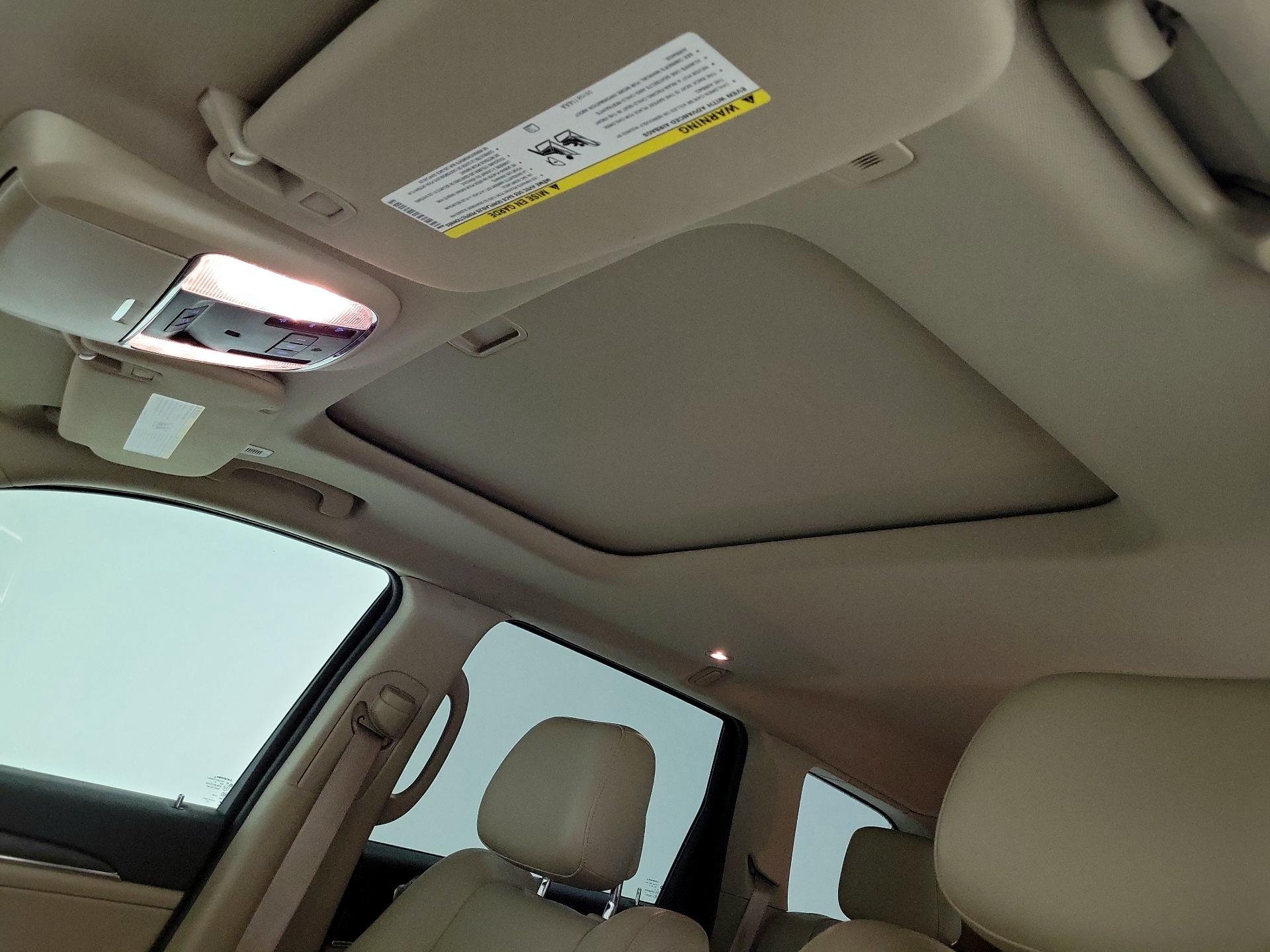 Thumbnail: 2017 Jeep Grand Cherokee - 19
