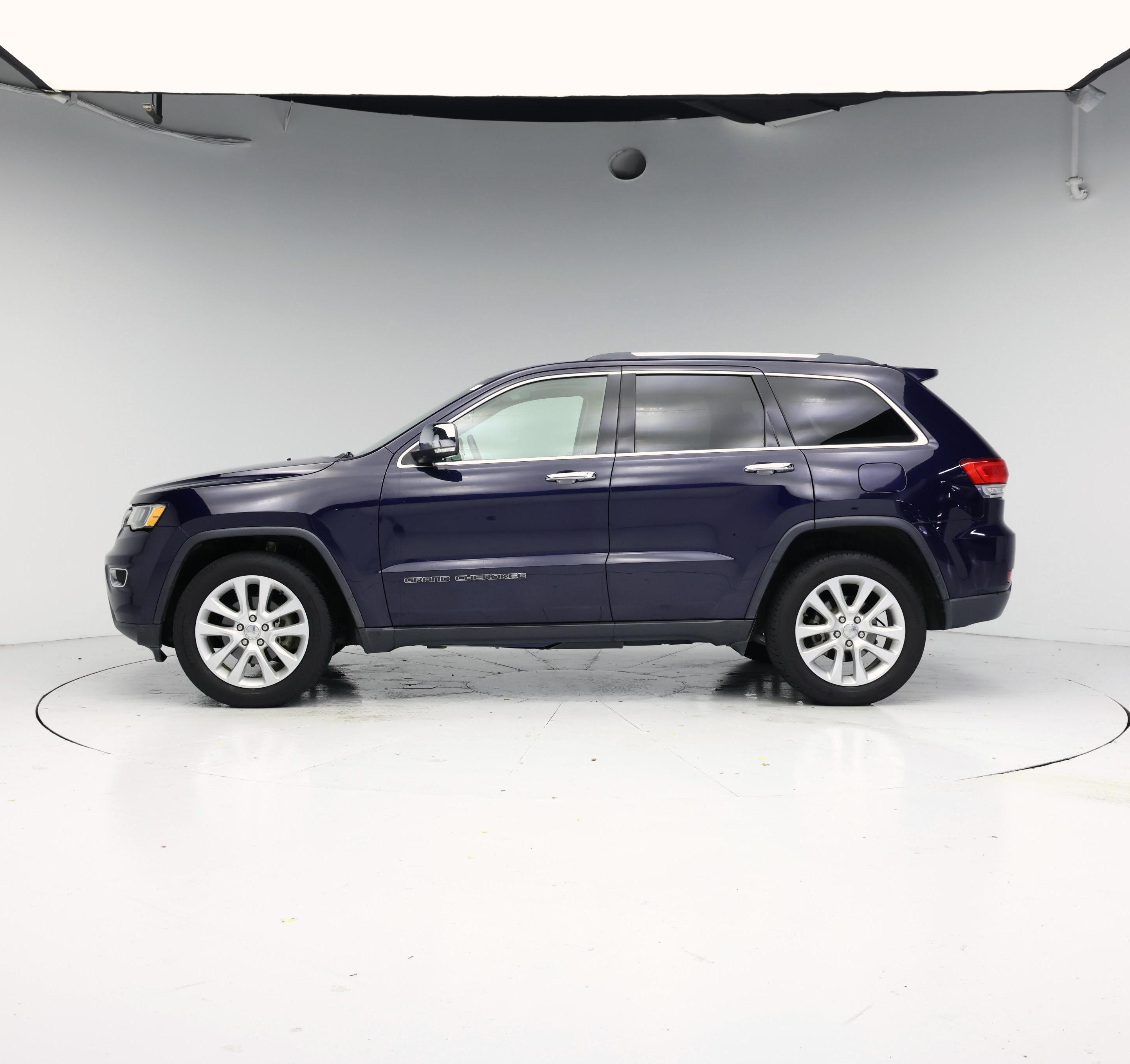 Thumbnail: 2017 Jeep Grand Cherokee - 3