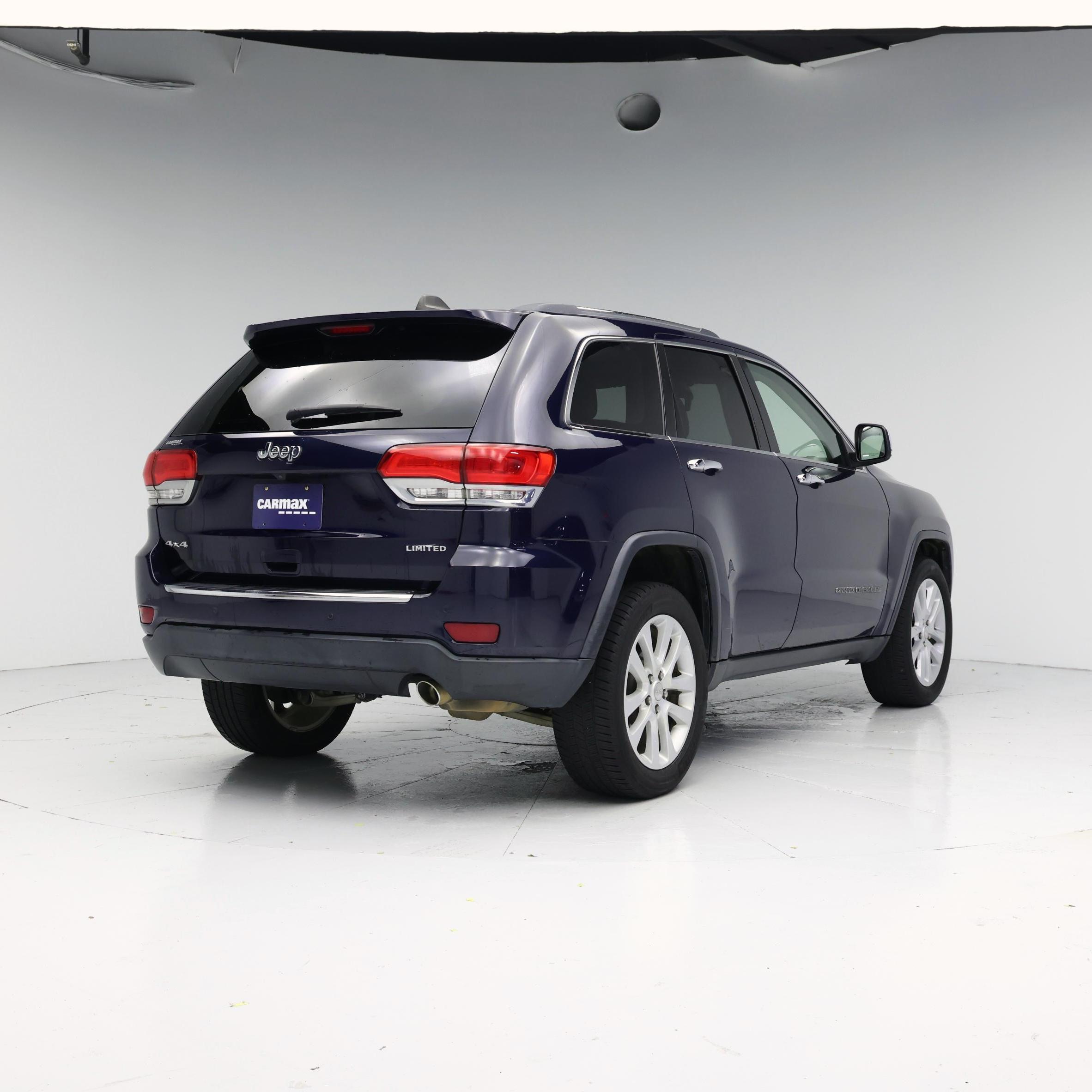 Thumbnail: 2017 Jeep Grand Cherokee - 8