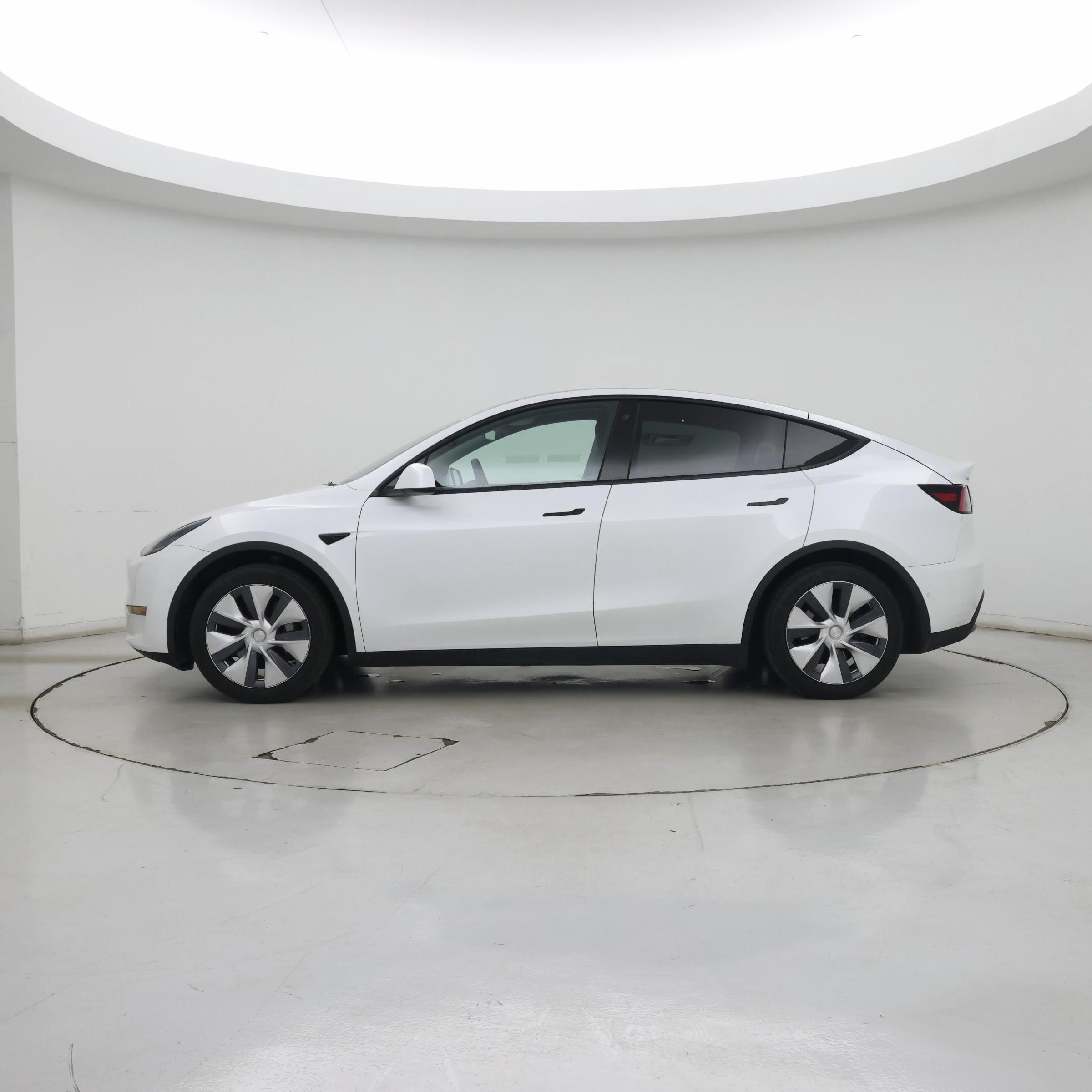 Thumbnail: 2021 Tesla Model Y - 3