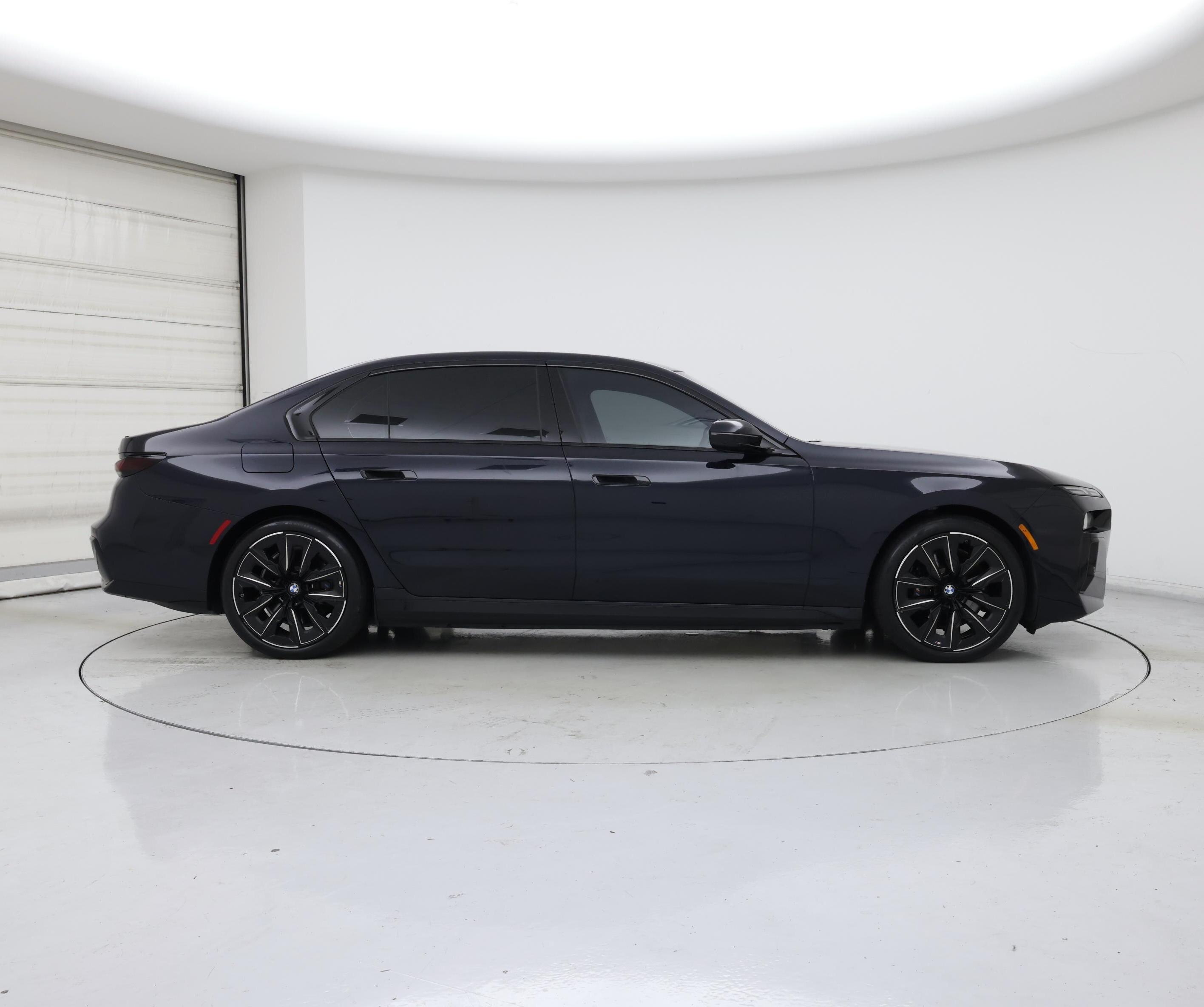Thumbnail: 2023 BMW i7 - 7