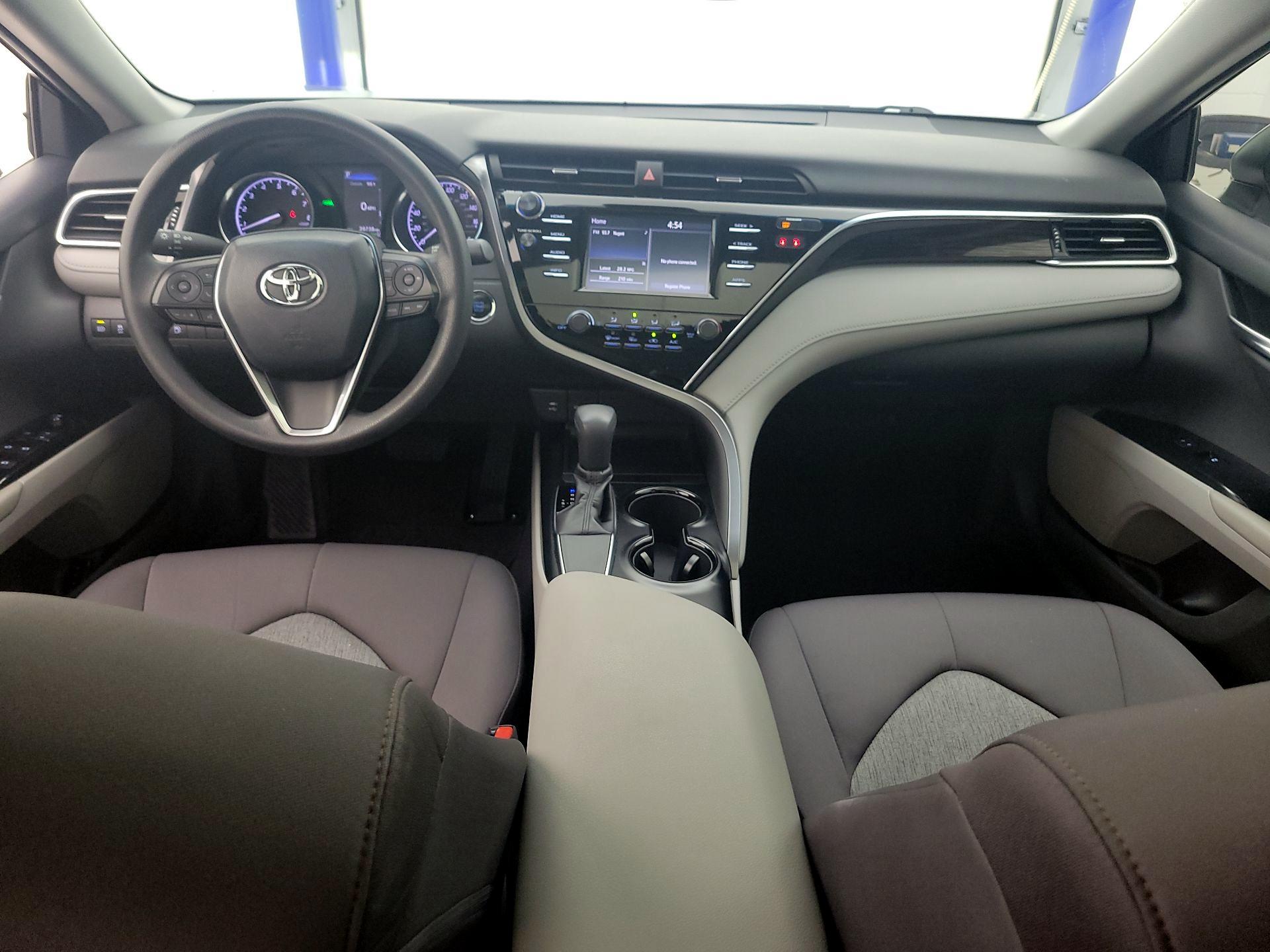 Thumbnail: 2018 Toyota Camry - 9