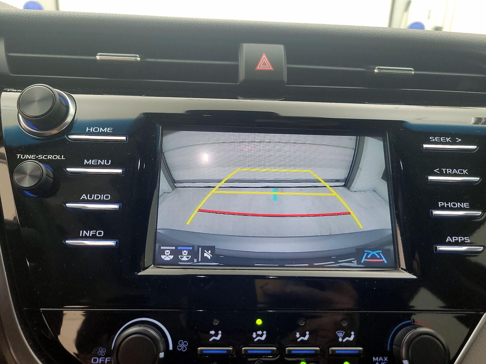 Thumbnail: 2018 Toyota Camry - 14