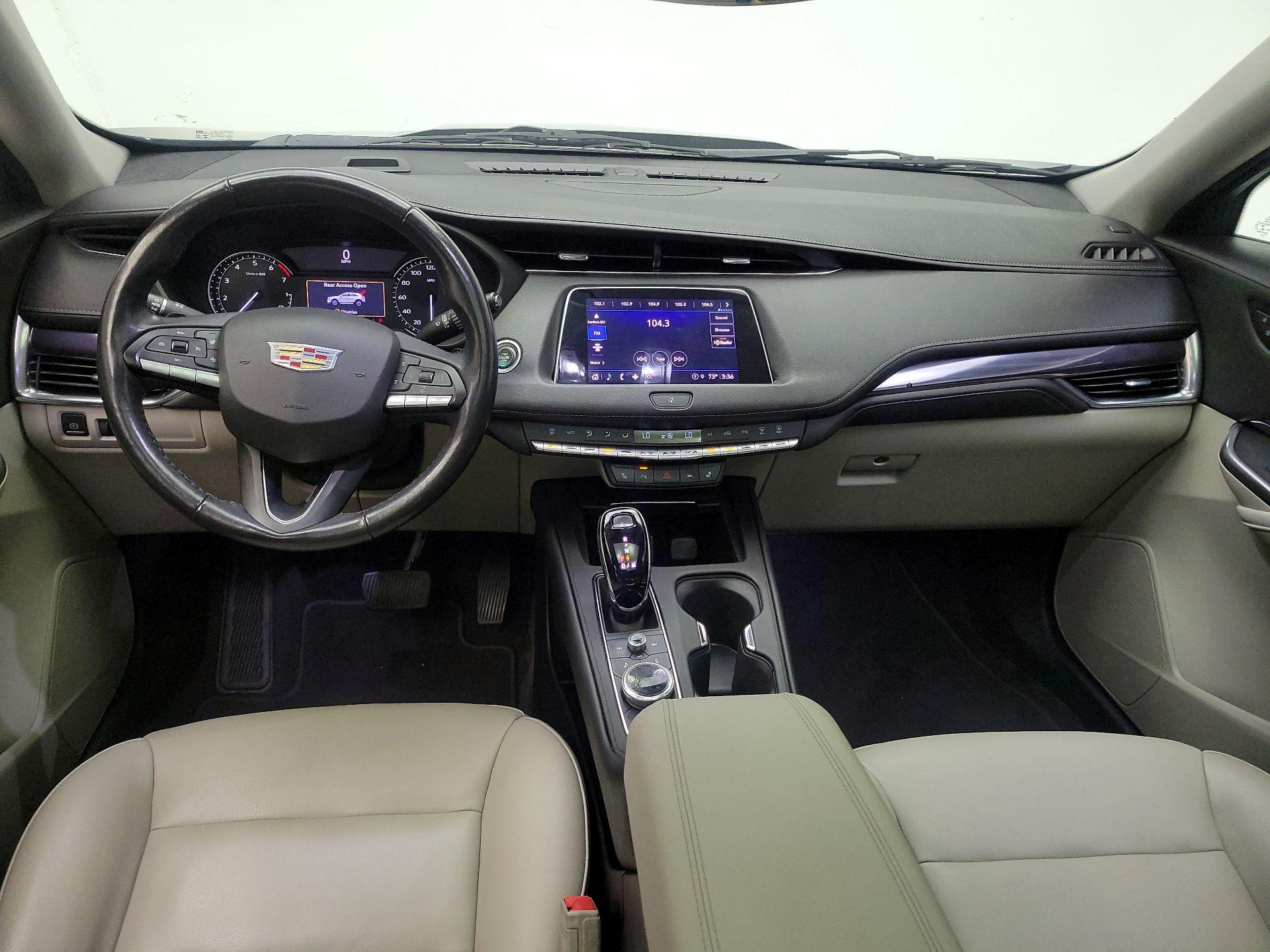 Thumbnail: 2023 Cadillac XT4 - 9