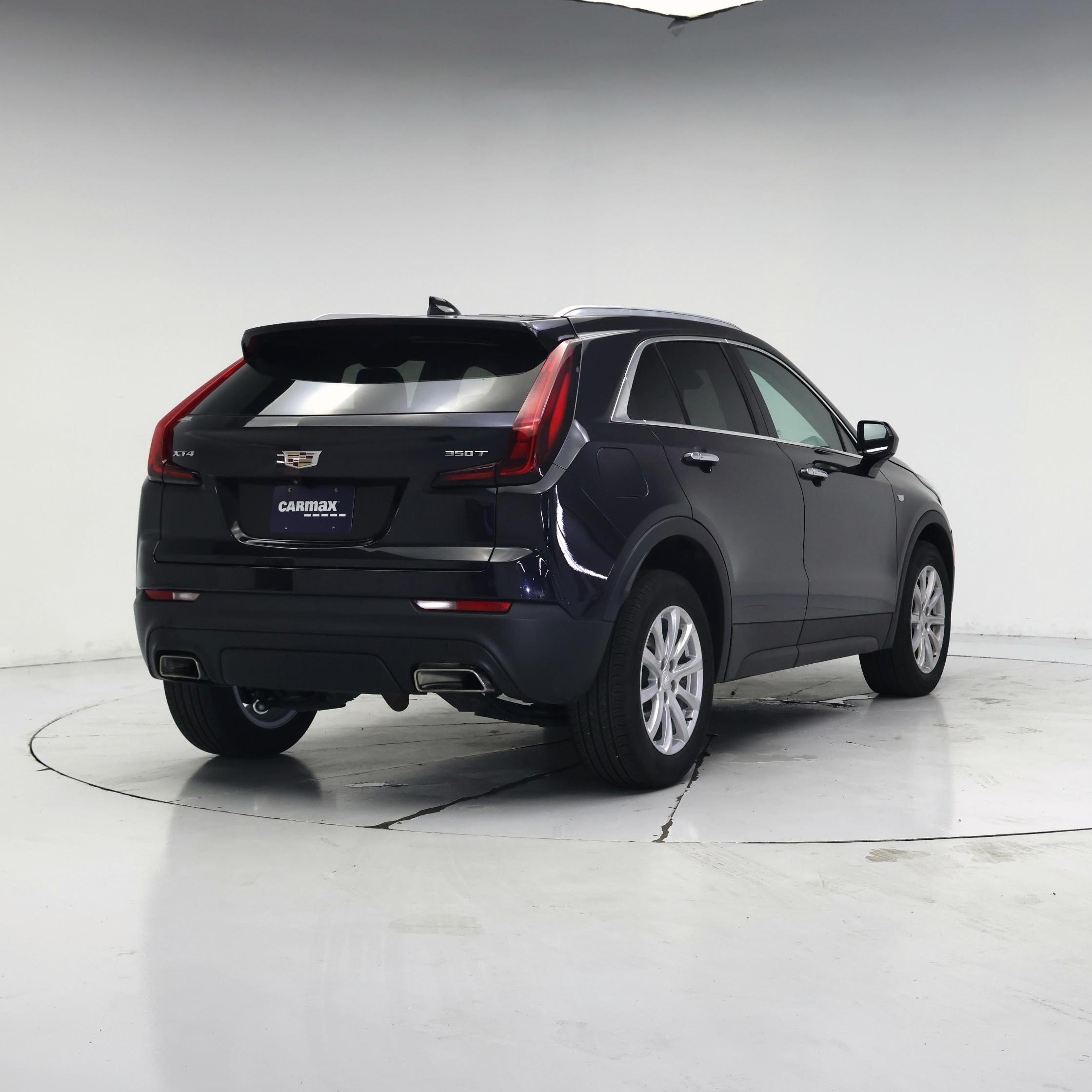 Thumbnail: 2023 Cadillac XT4 - 8
