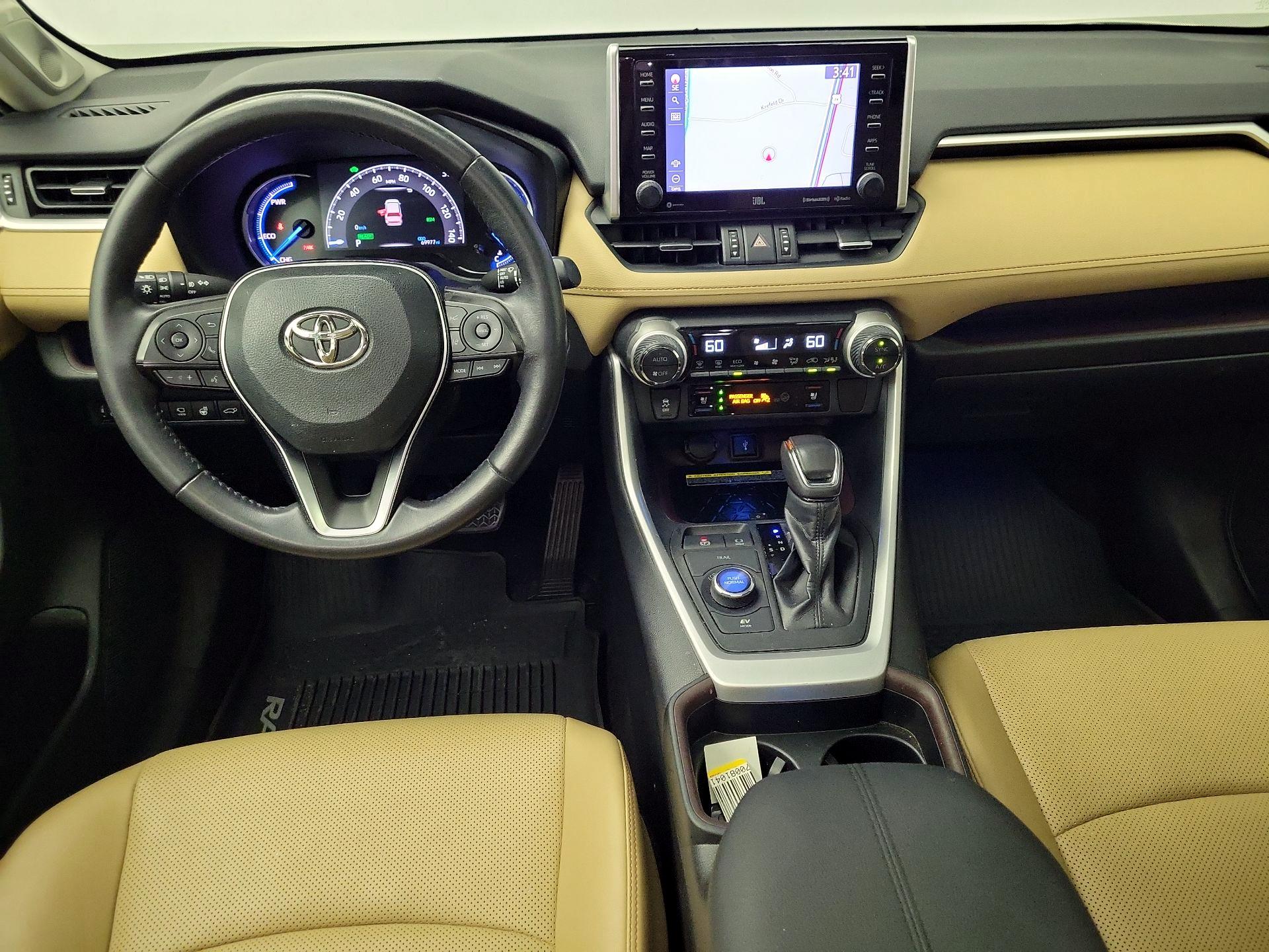 Thumbnail: 2020 Toyota RAV4 - 9