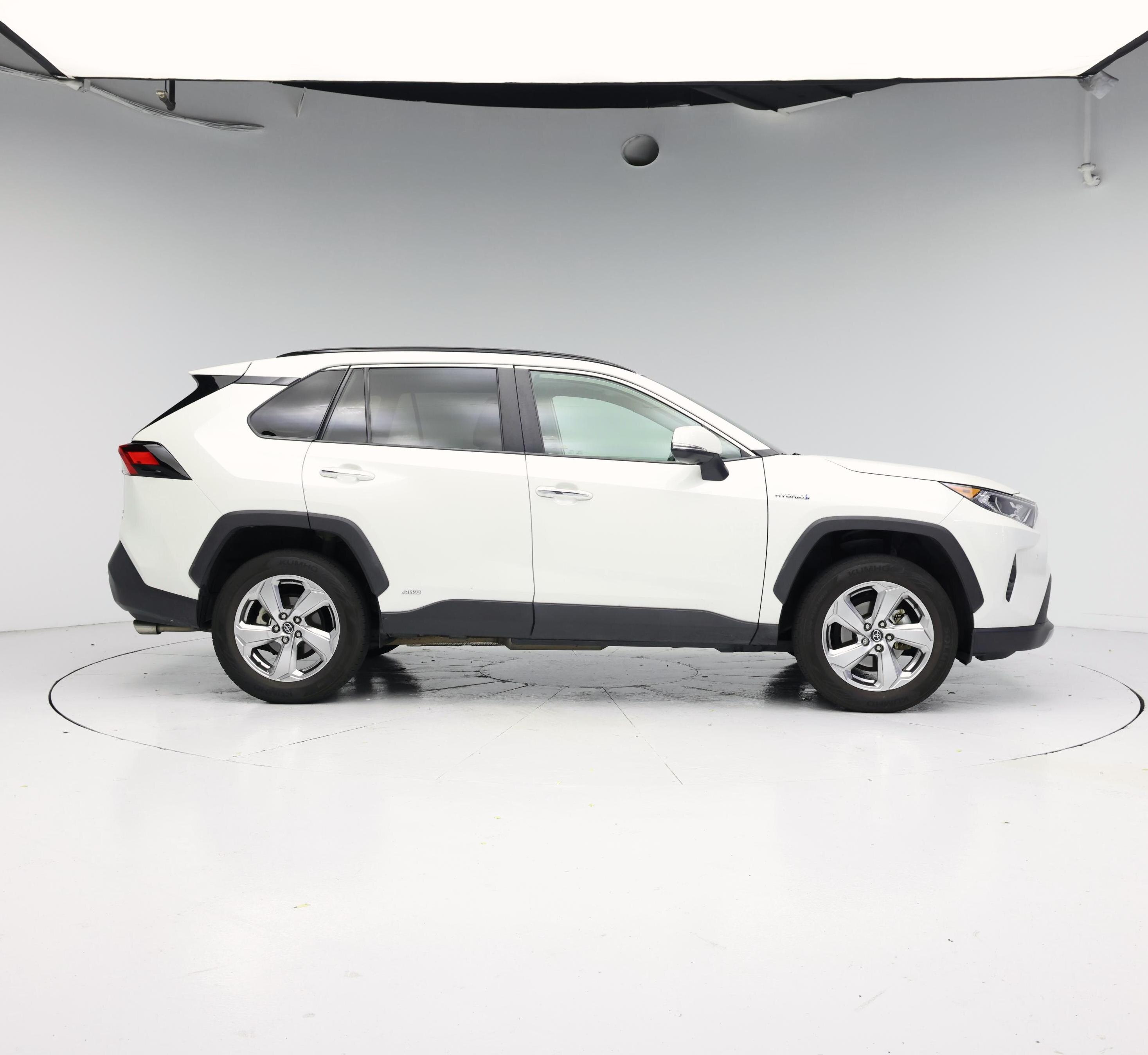 Thumbnail: 2020 Toyota RAV4 - 7