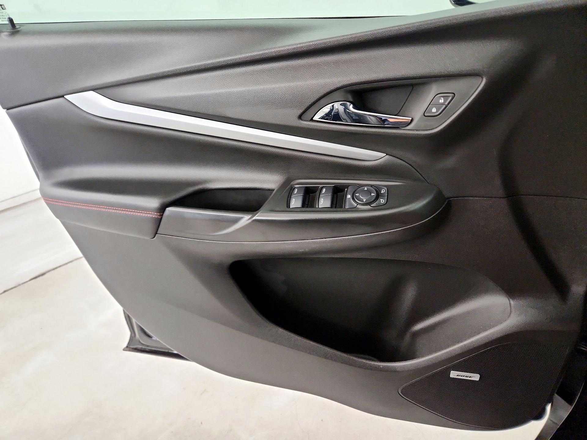 Thumbnail: 2023 Chevrolet Bolt EUV - 12