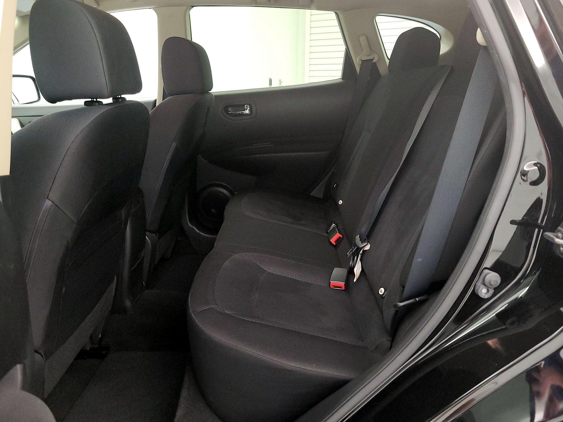 Thumbnail: 2015 Nissan Rogue - 19