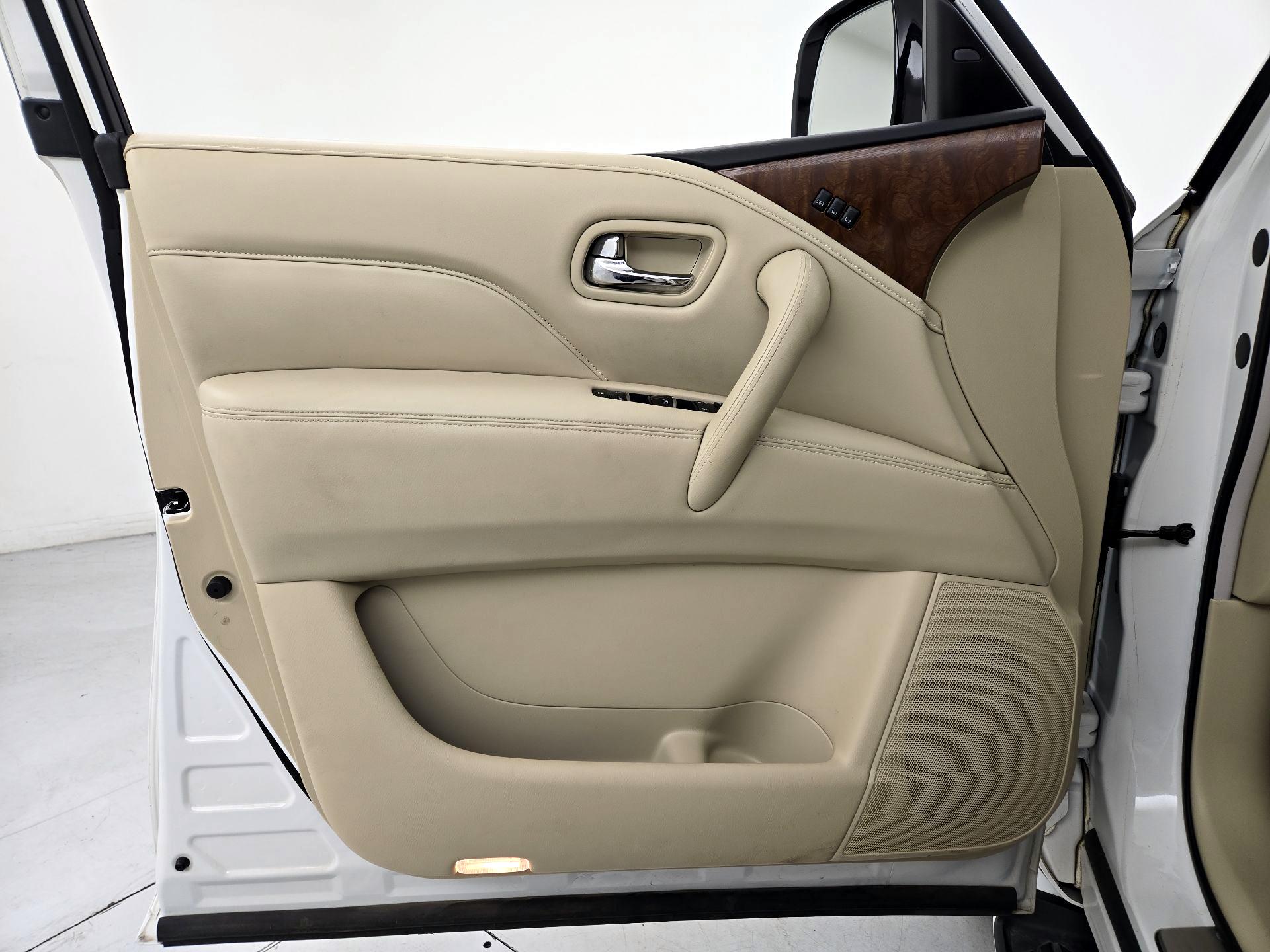 Thumbnail: 2019 INFINITI QX80 - 12
