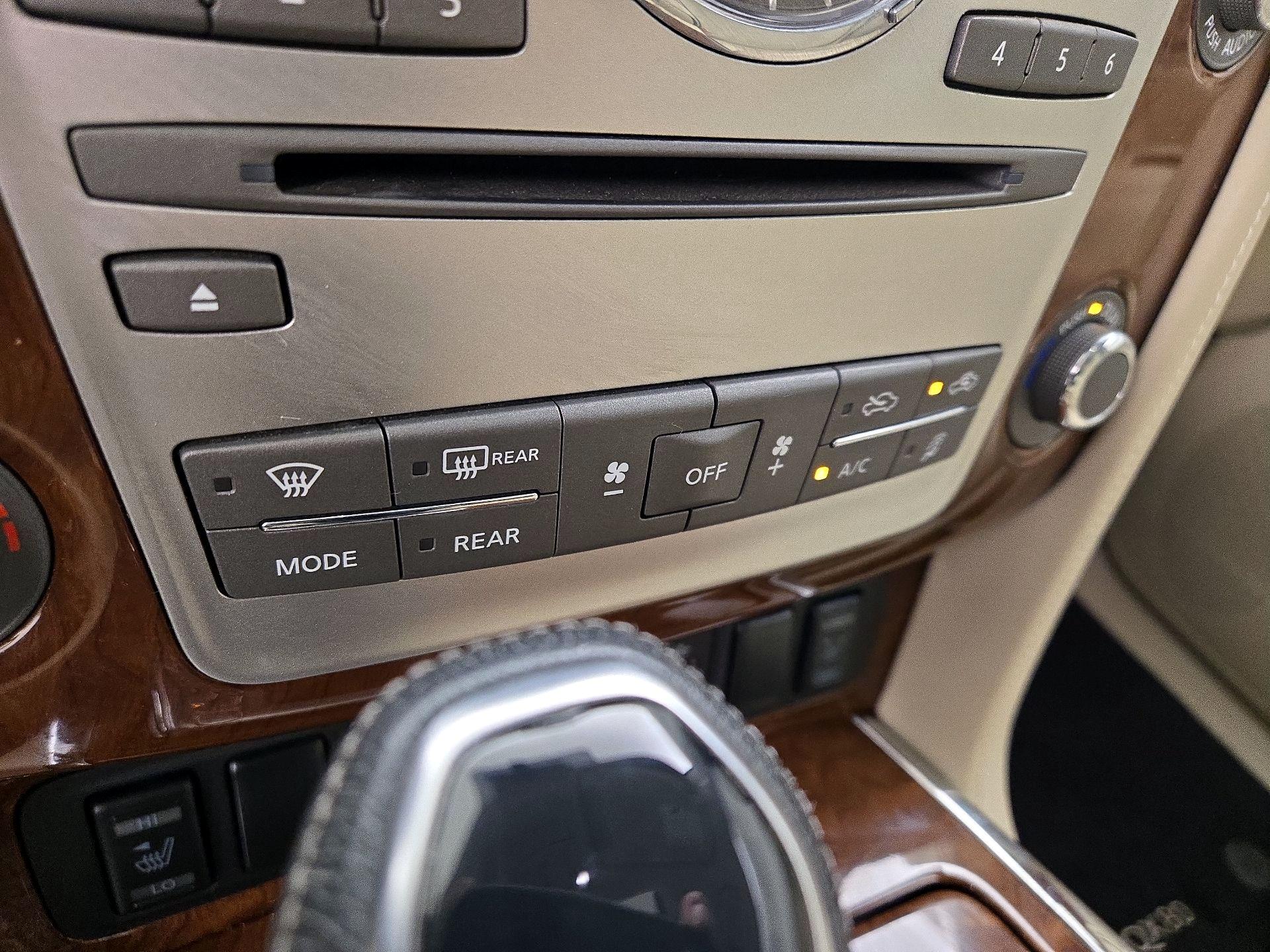 Thumbnail: 2019 INFINITI QX80 - 17
