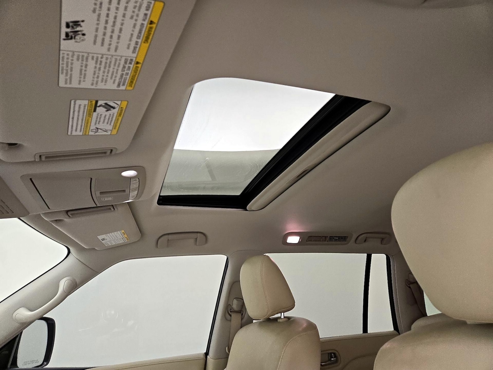 Sunroof(s) & Overhead Airbags