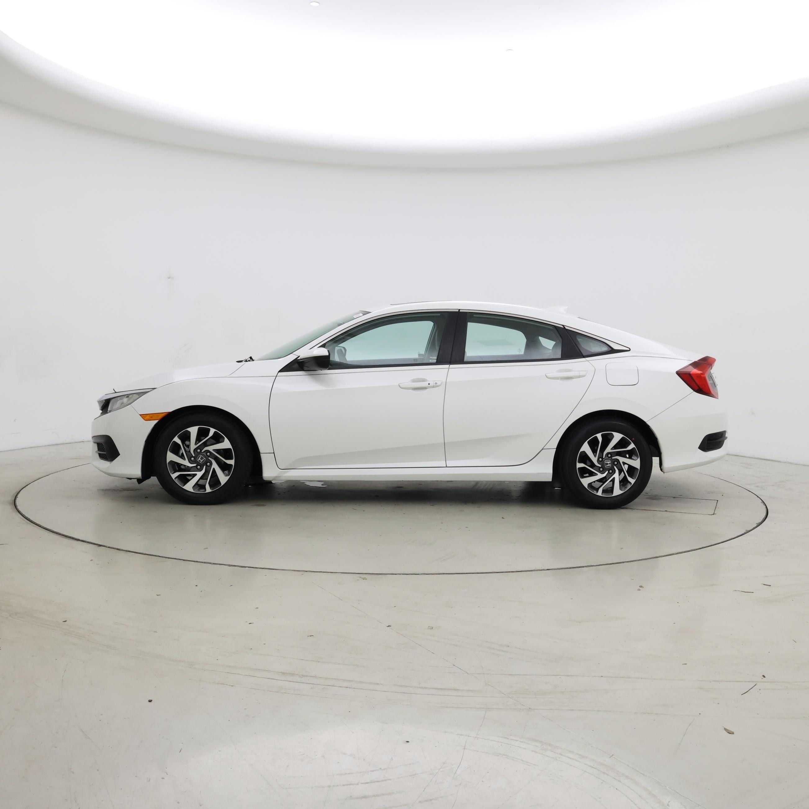 Thumbnail: 2017 Honda Civic - 3