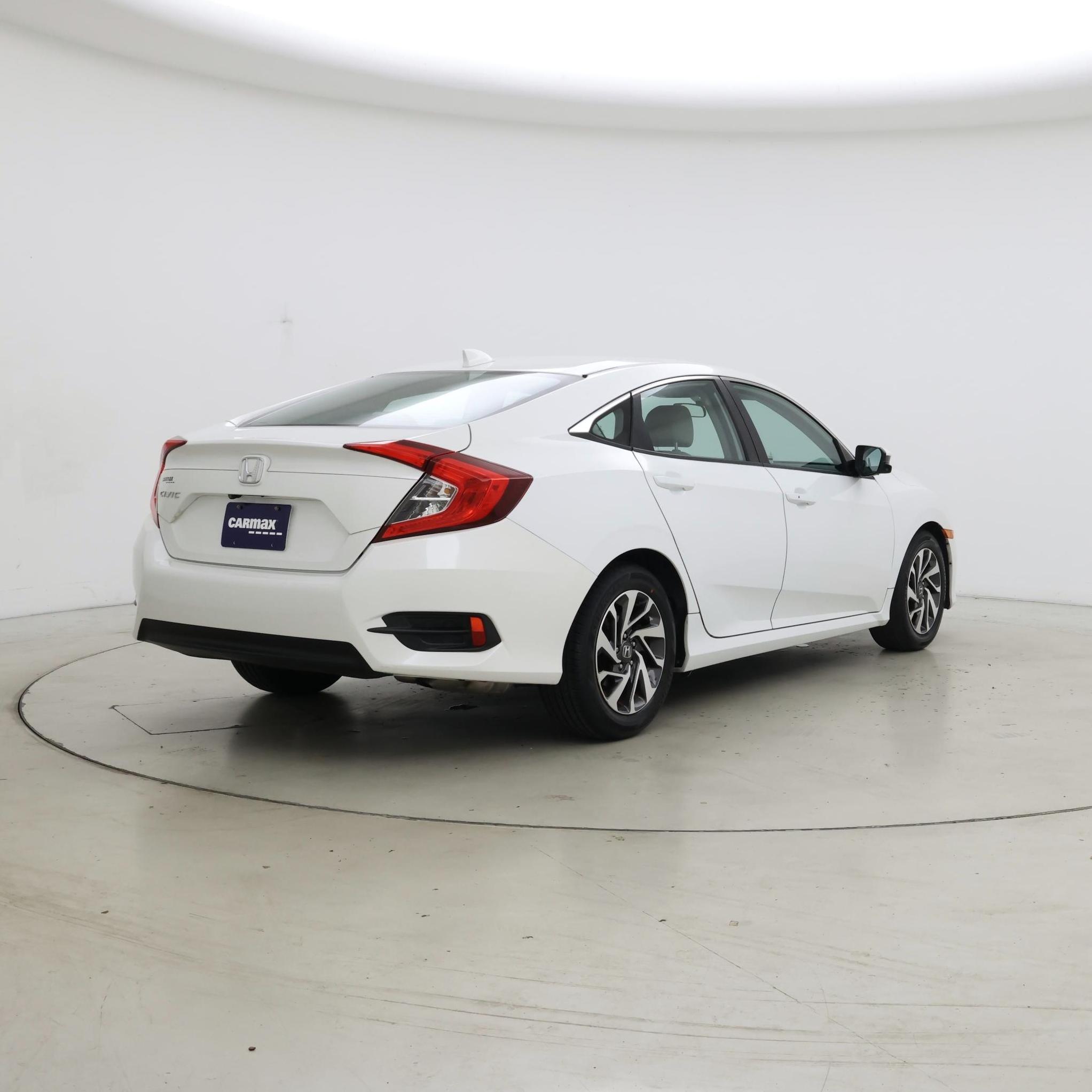 Thumbnail: 2017 Honda Civic - 8