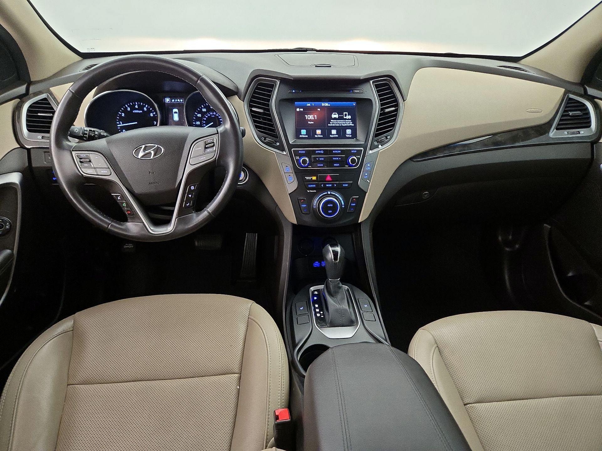 Thumbnail: 2017 Hyundai Santa Fe - 9