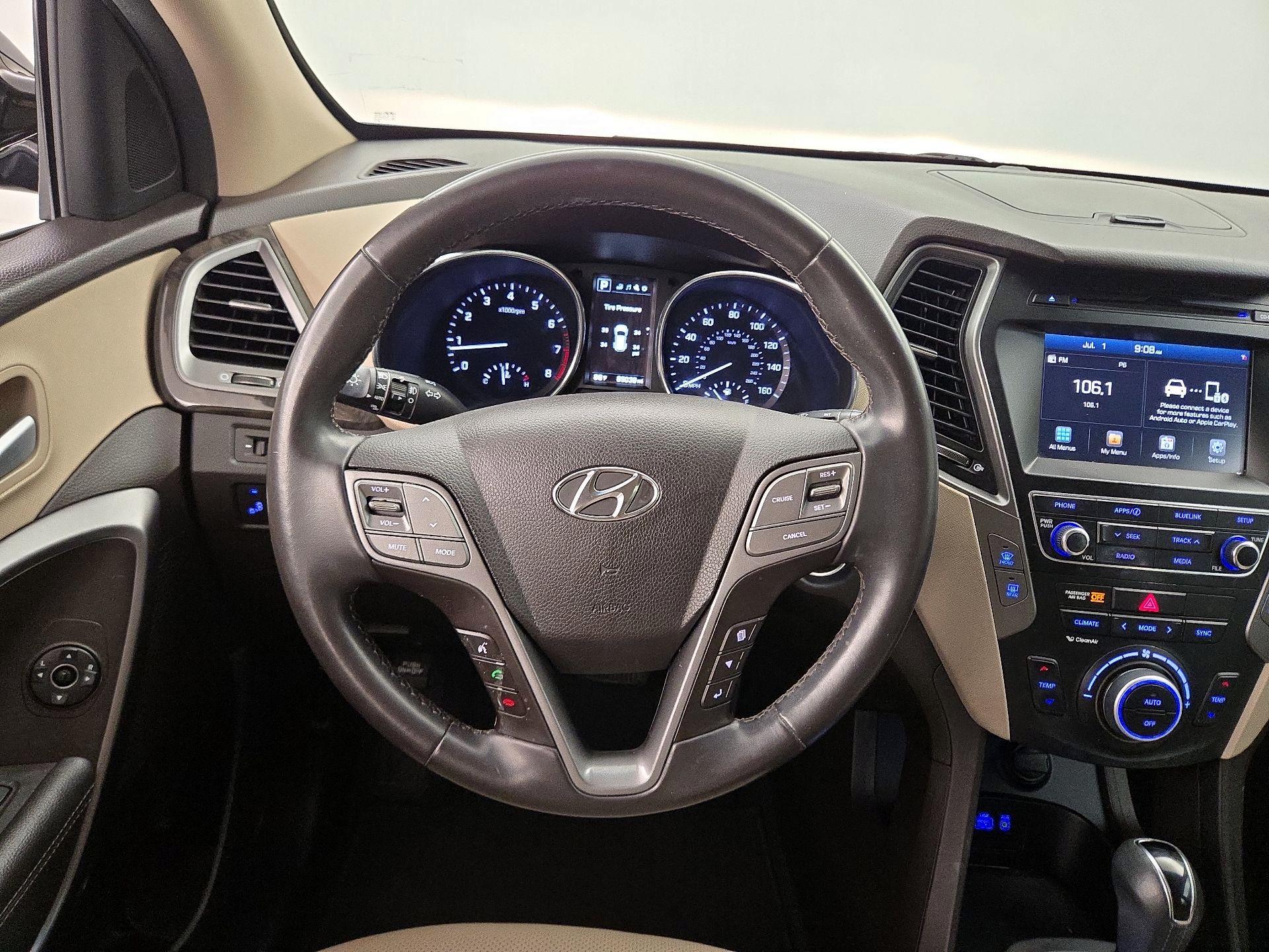 Thumbnail: 2017 Hyundai Santa Fe - 10