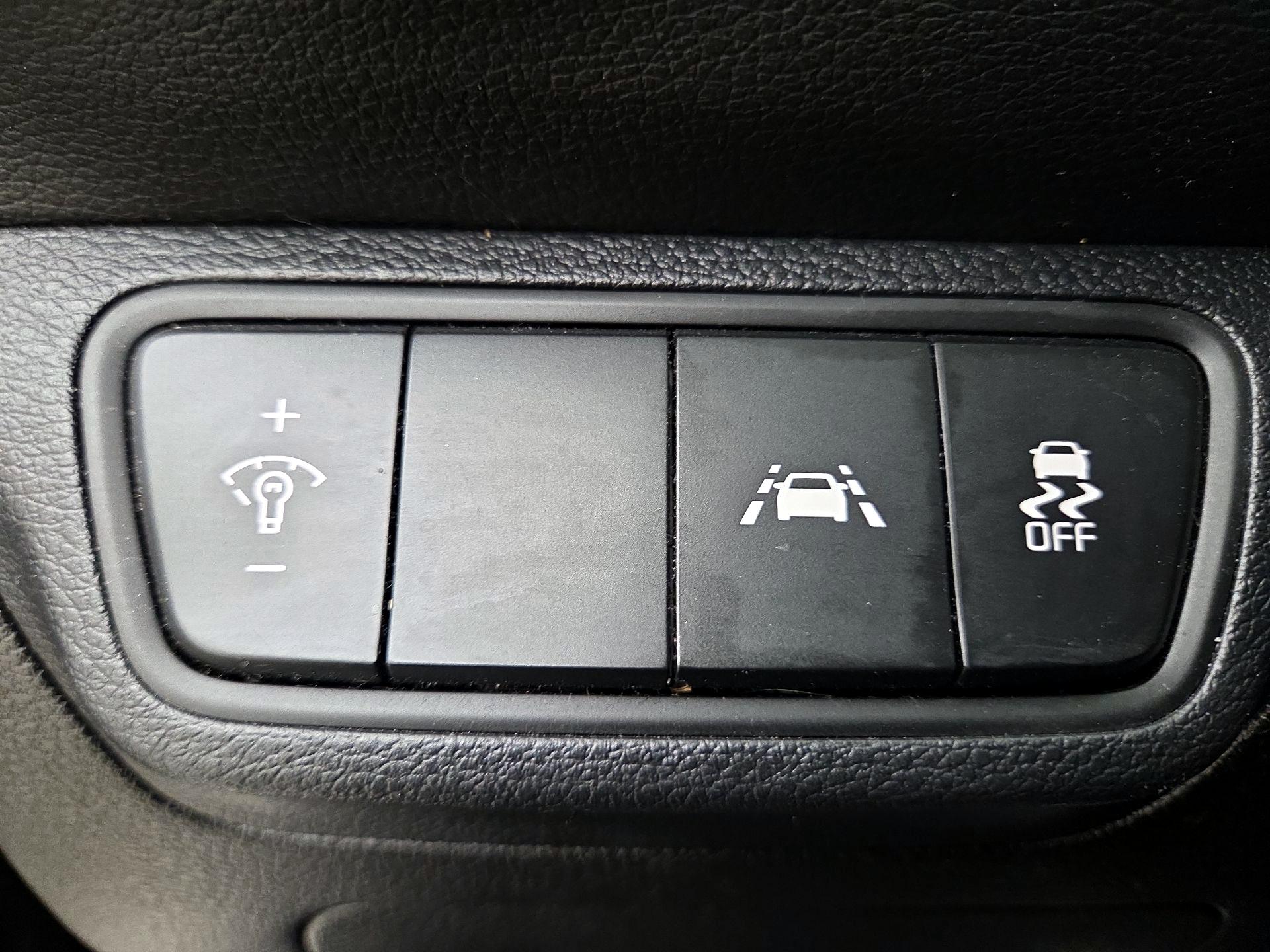 Thumbnail: 2021 Kia Forte - 13