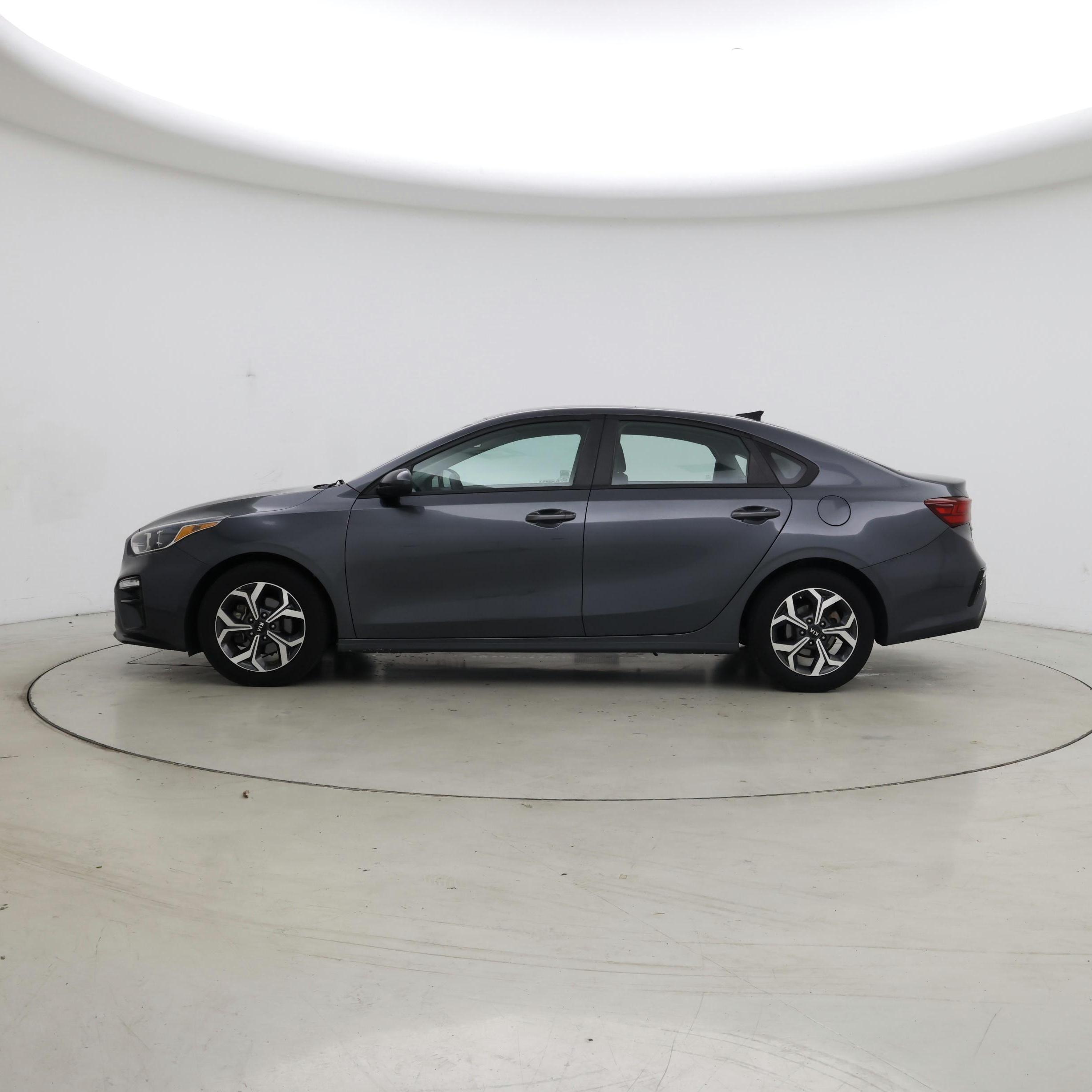 Thumbnail: 2021 Kia Forte - 3