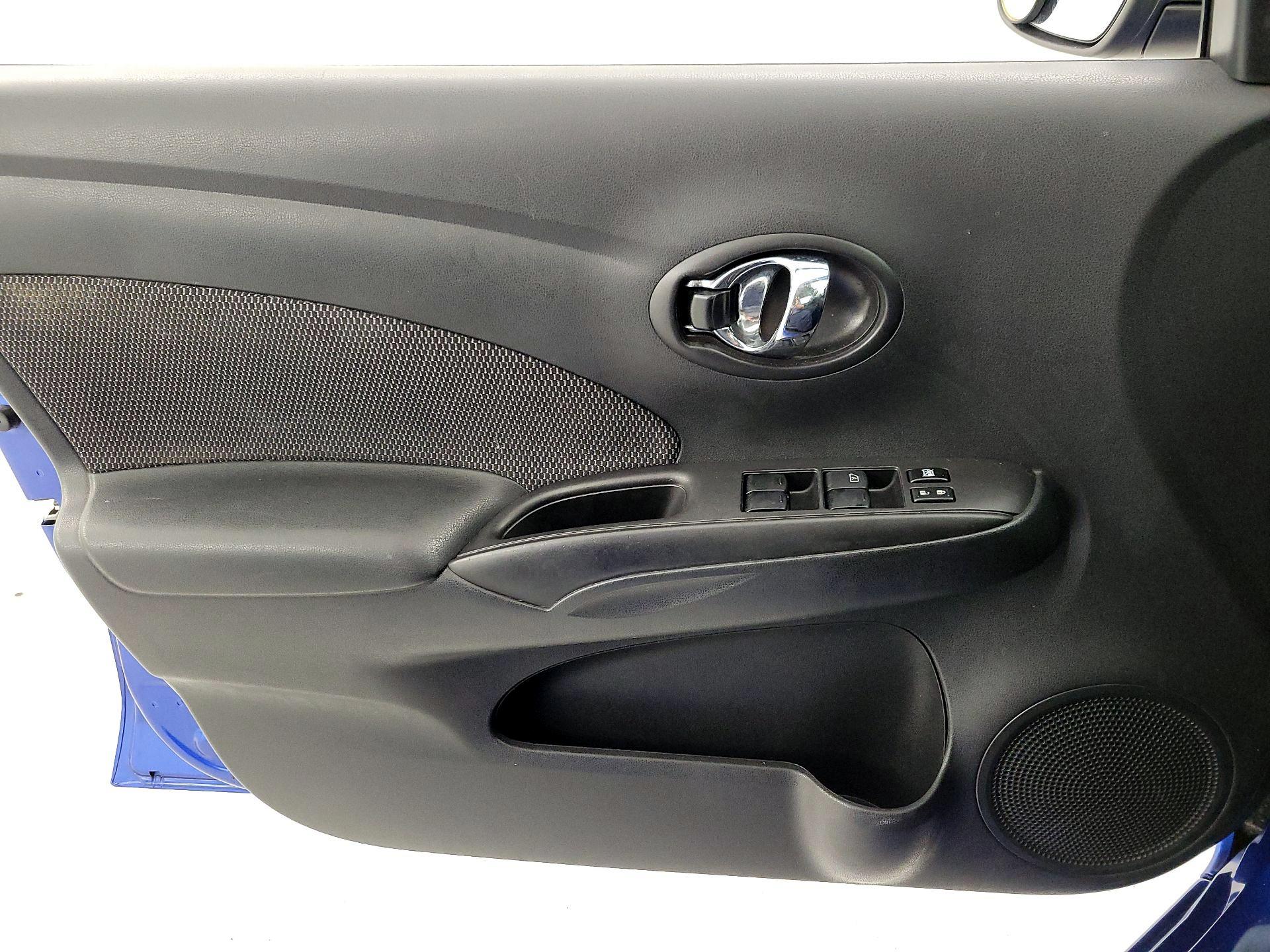 Thumbnail: 2016 Nissan Versa - 12
