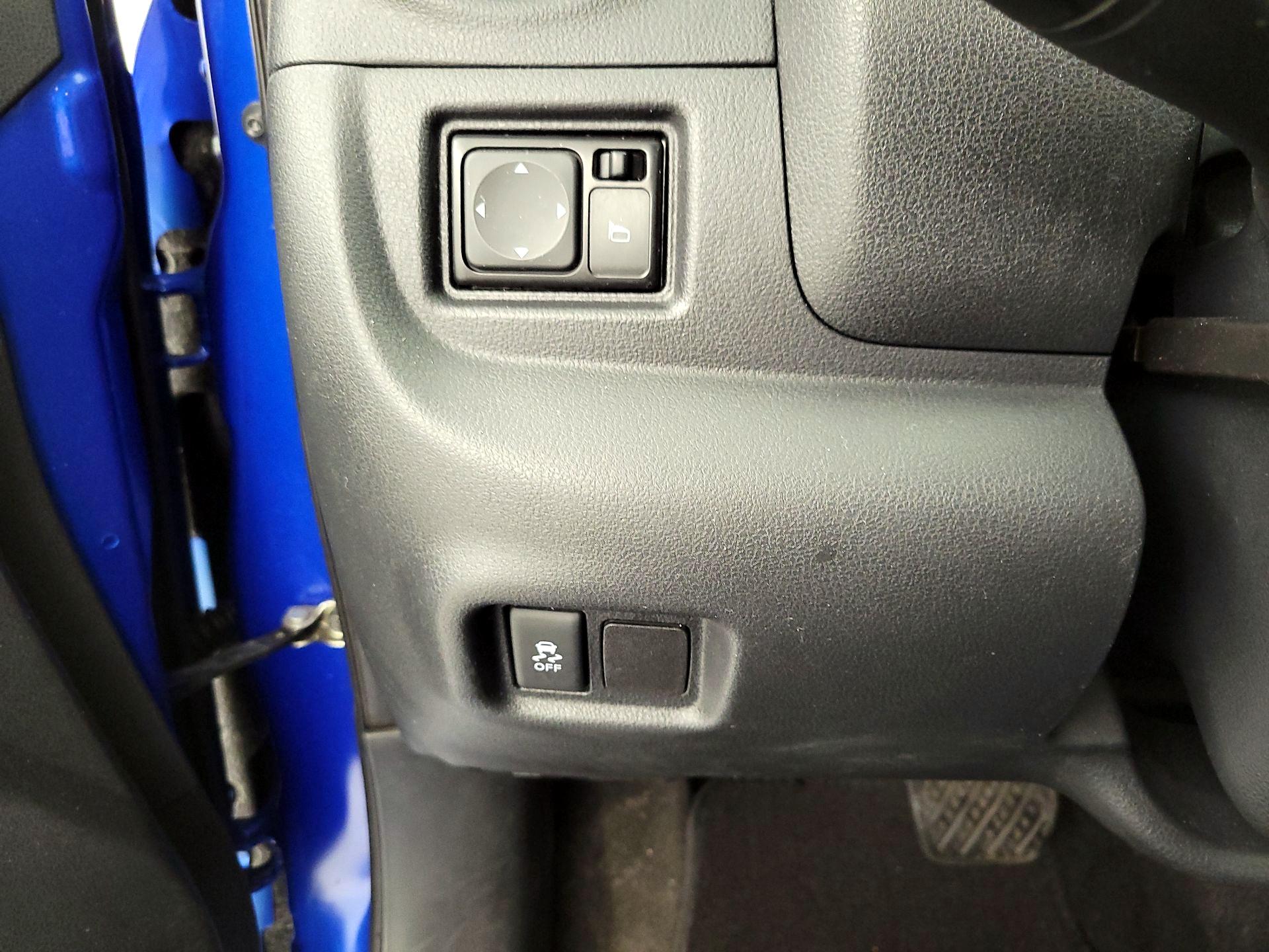 Thumbnail: 2016 Nissan Versa - 13