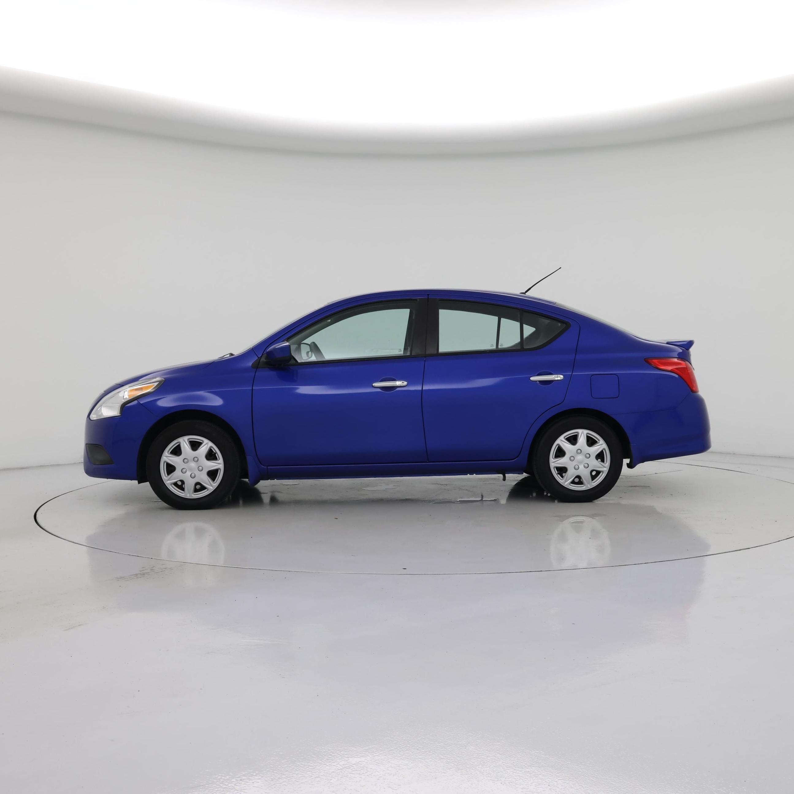 Thumbnail: 2016 Nissan Versa - 3