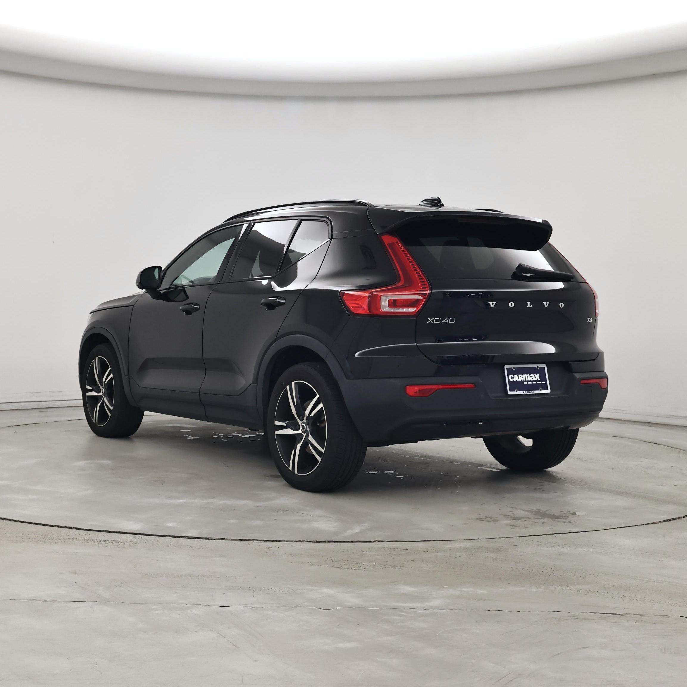 Thumbnail: 2021 Volvo XC40 - 2