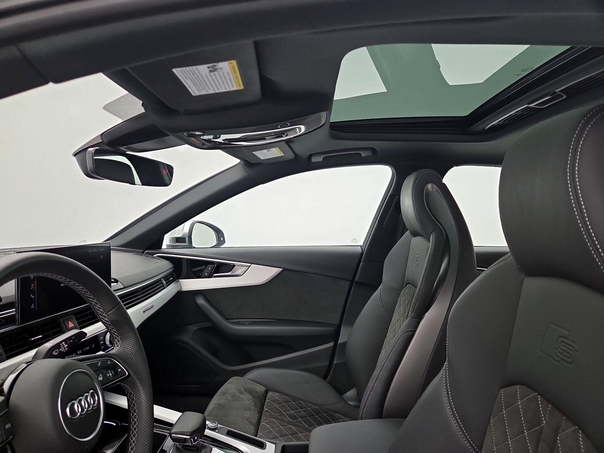 Thumbnail: 2021 Audi S4 - 19