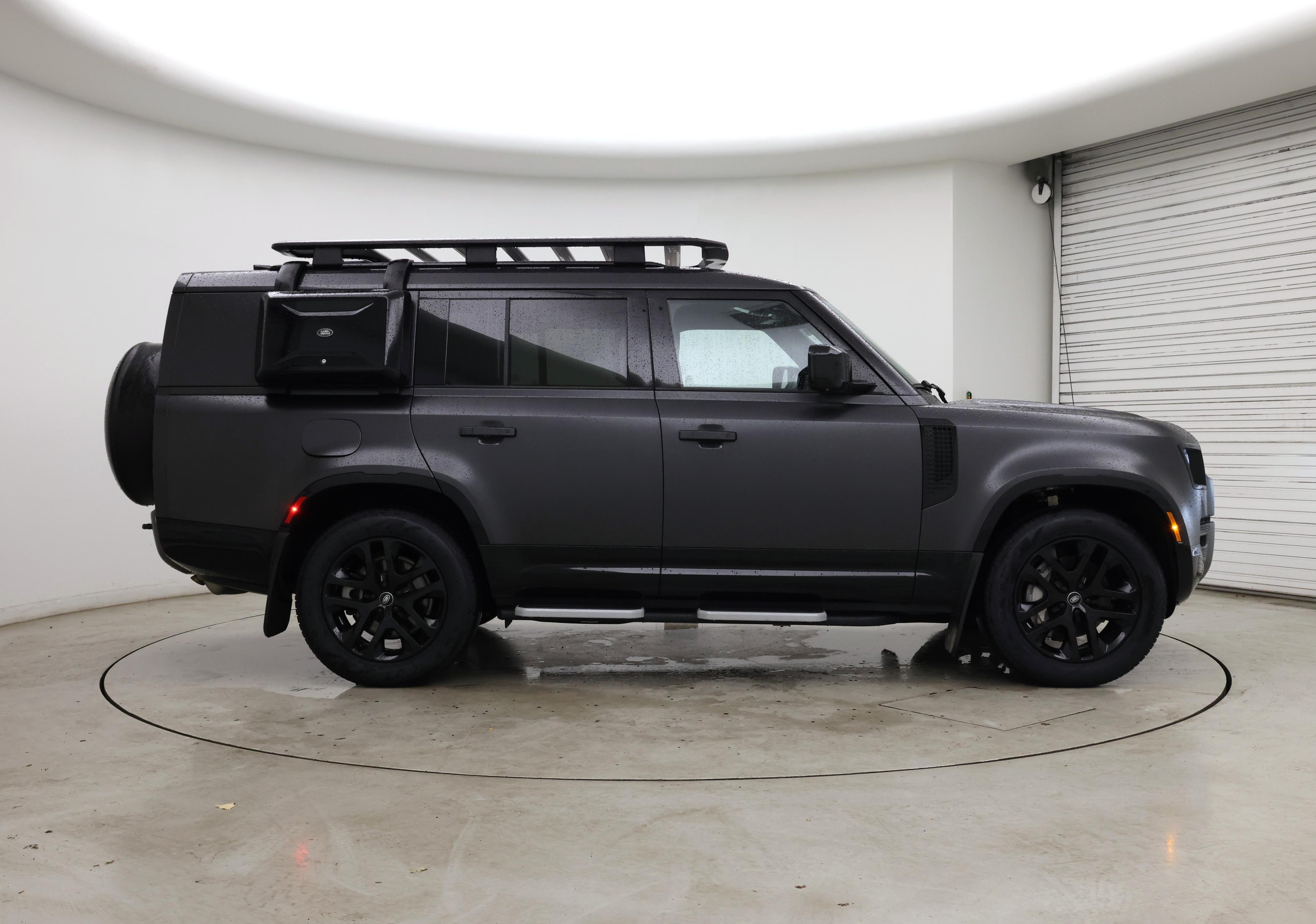Thumbnail: 2024 Land Rover Defender - 7