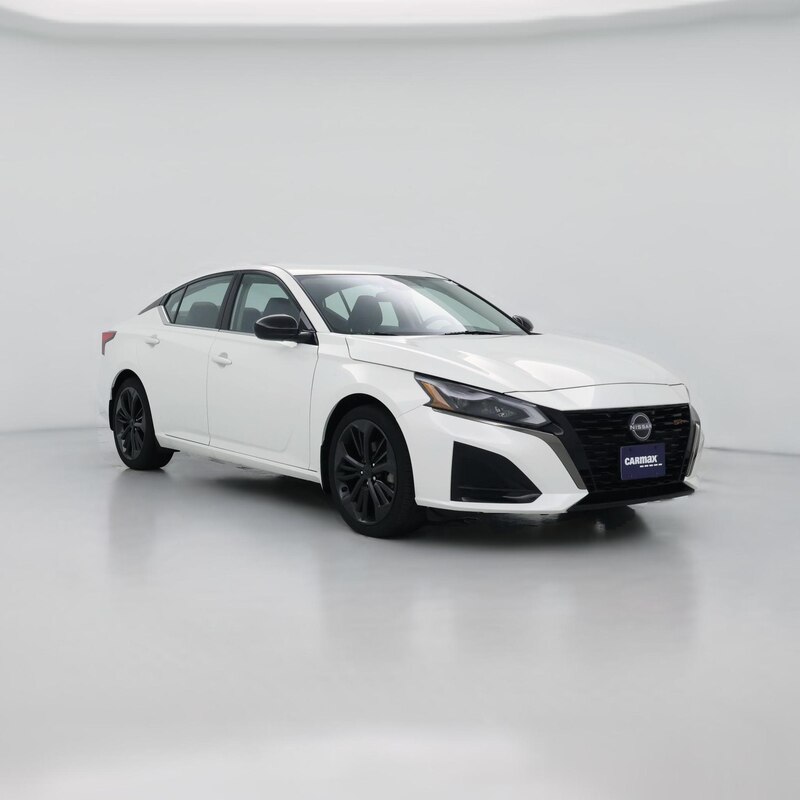 2023 Nissan Altima SR