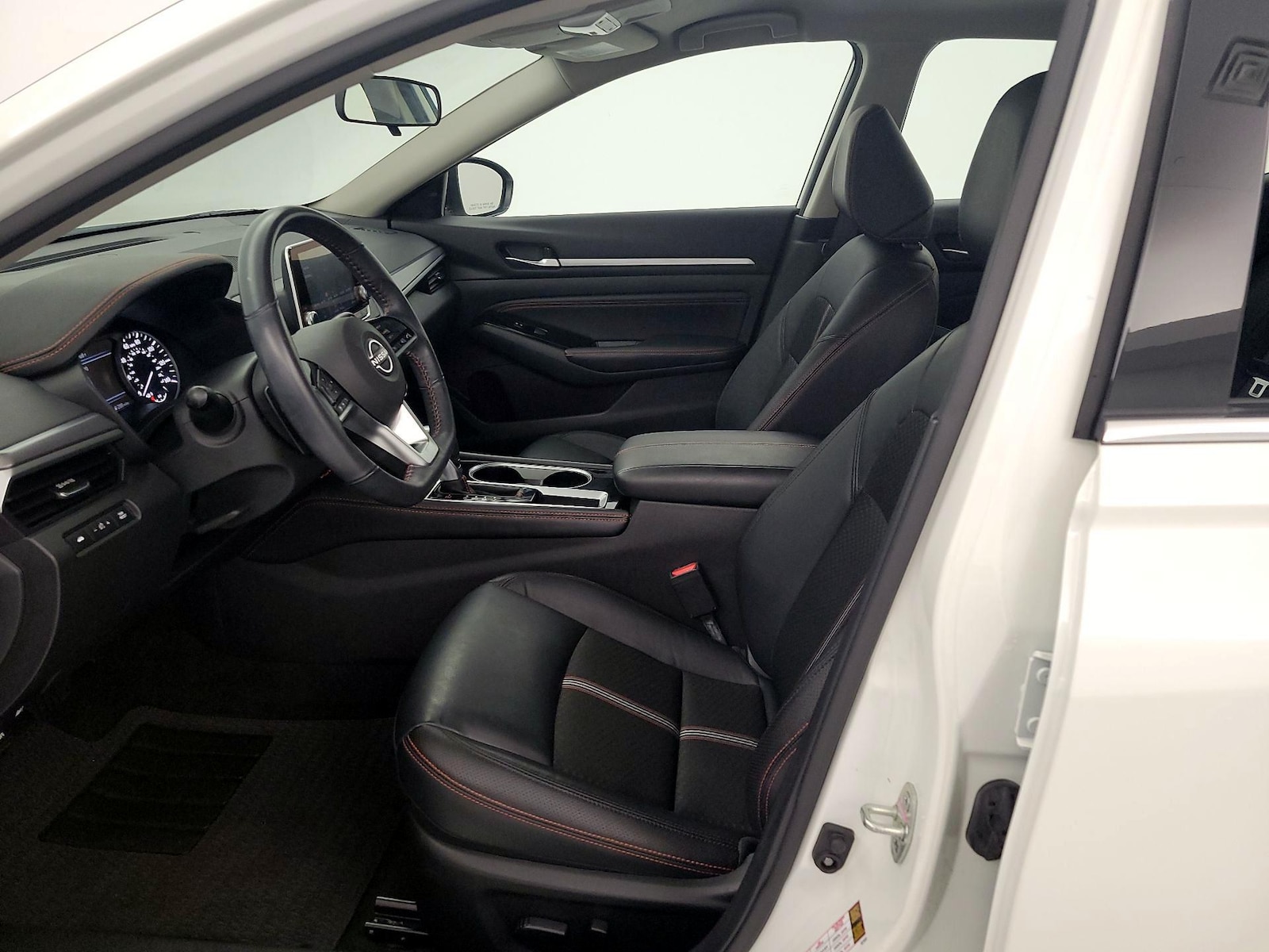2023 Nissan Altima SR - Photo 12