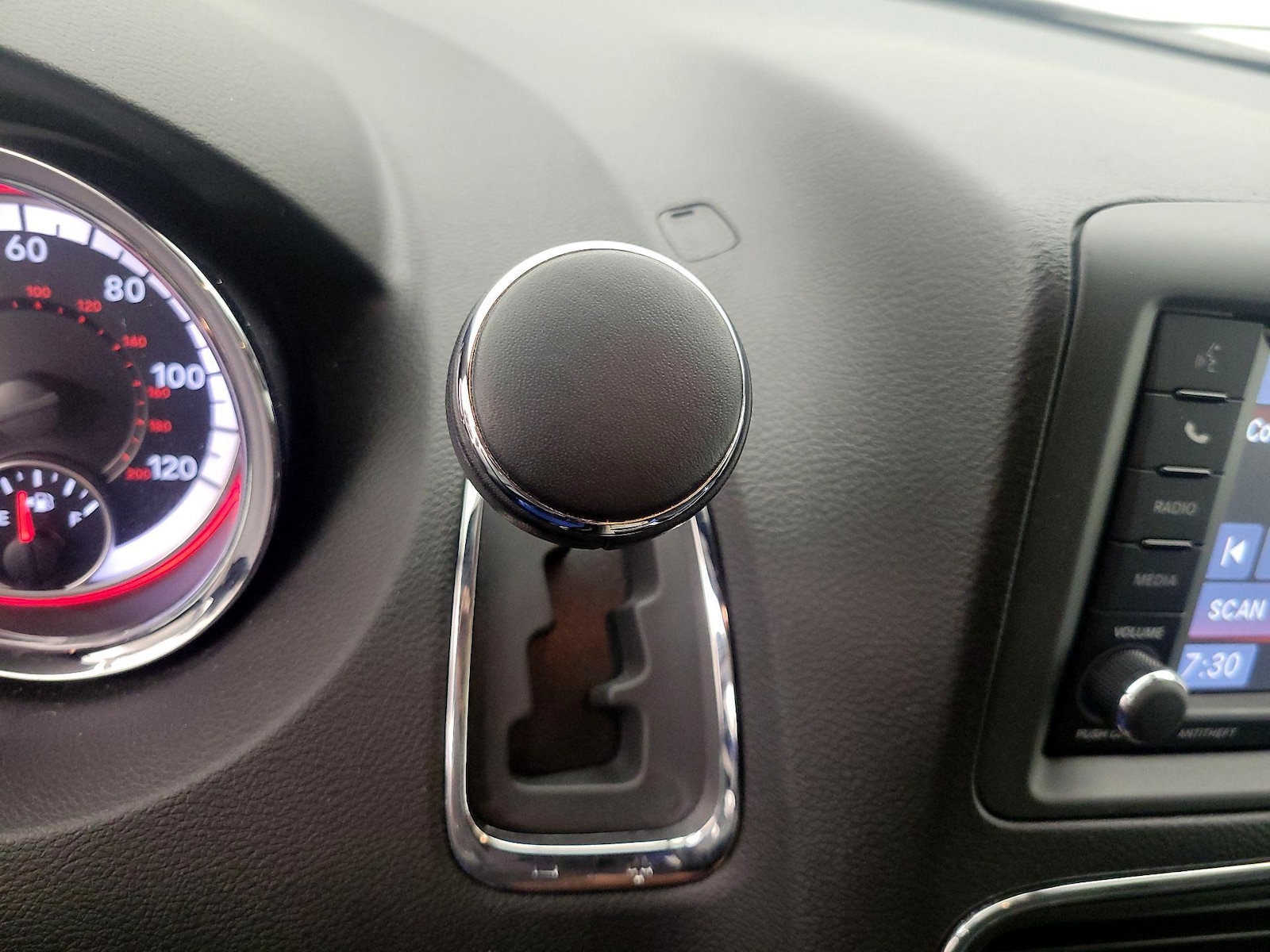 2019 Dodge Grand Caravan SXT - Photo 18