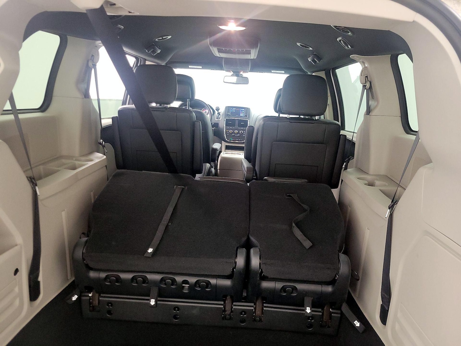 2019 Dodge Grand Caravan SXT - Photo 23