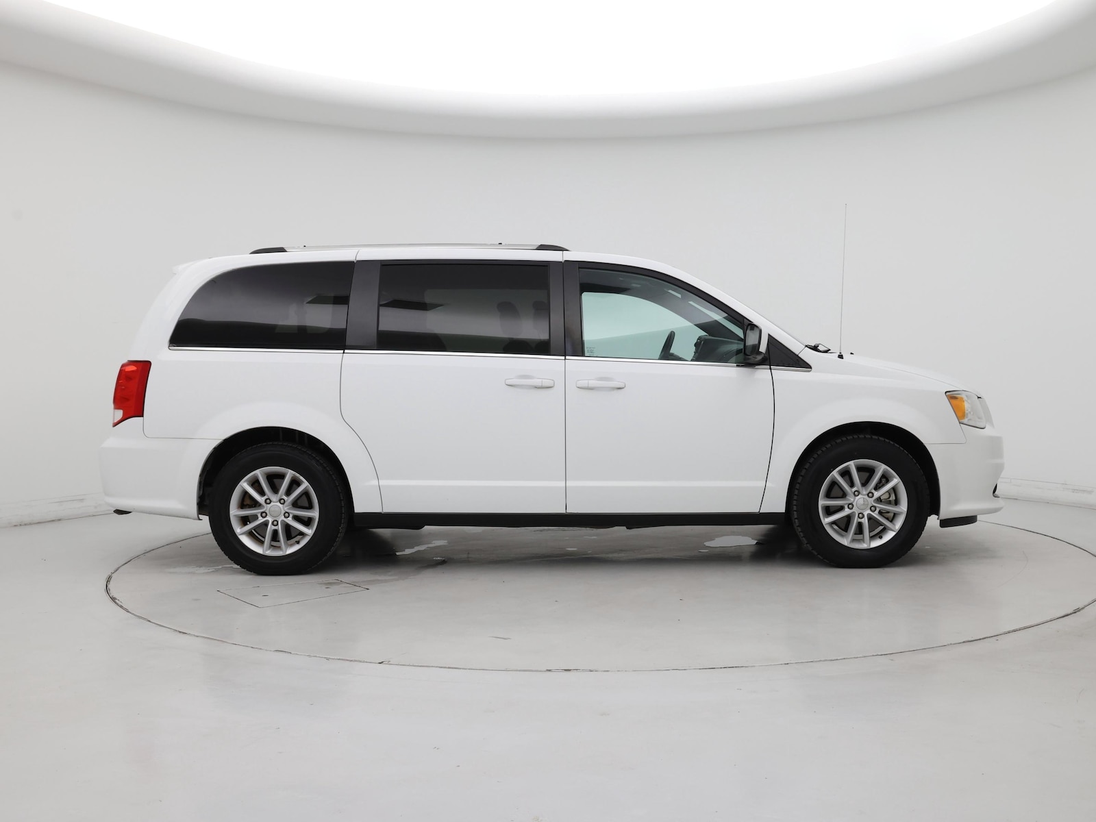 2019 Dodge Grand Caravan SXT - Photo 8