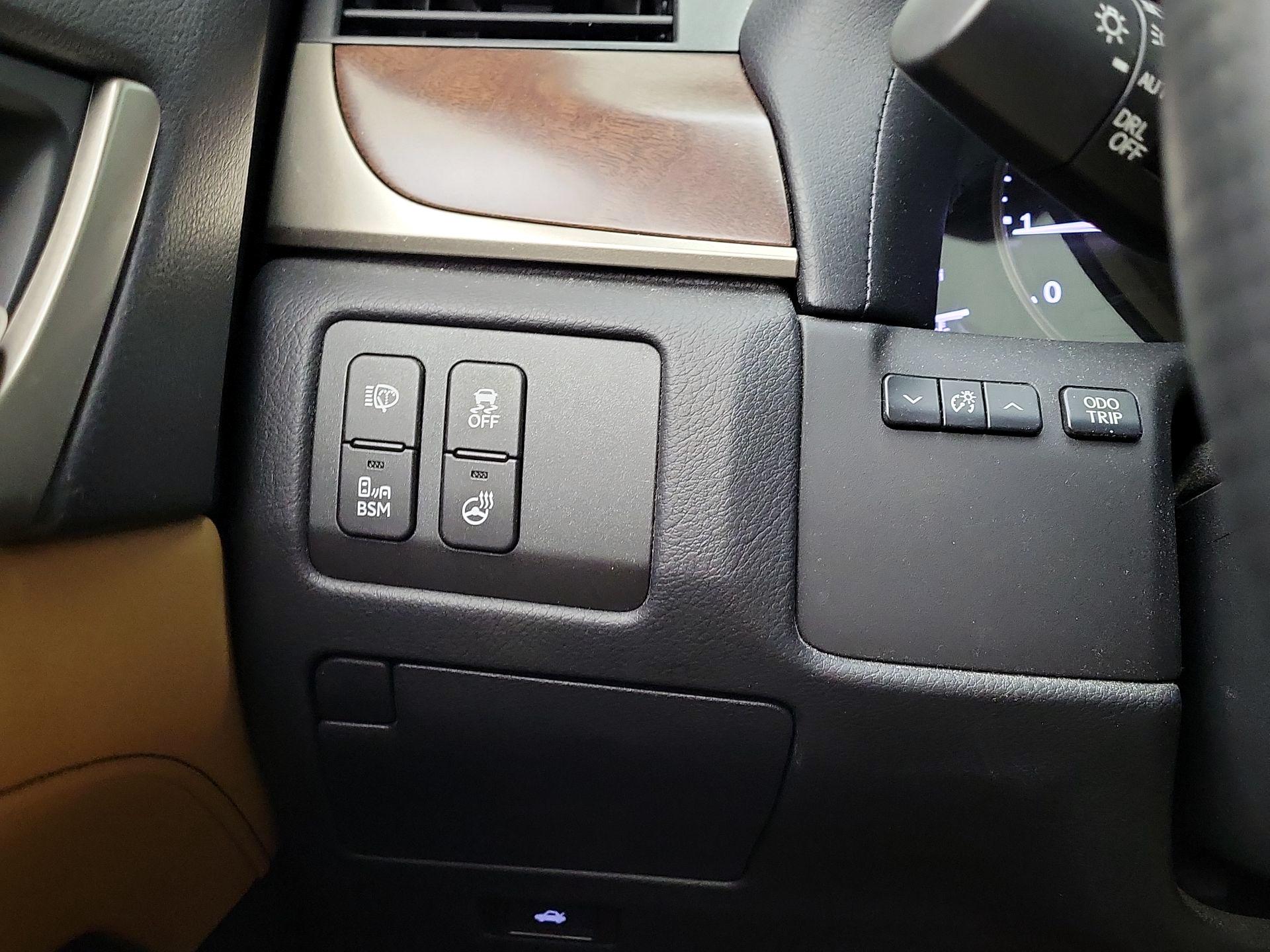 Thumbnail: 2014 Lexus GS - 13