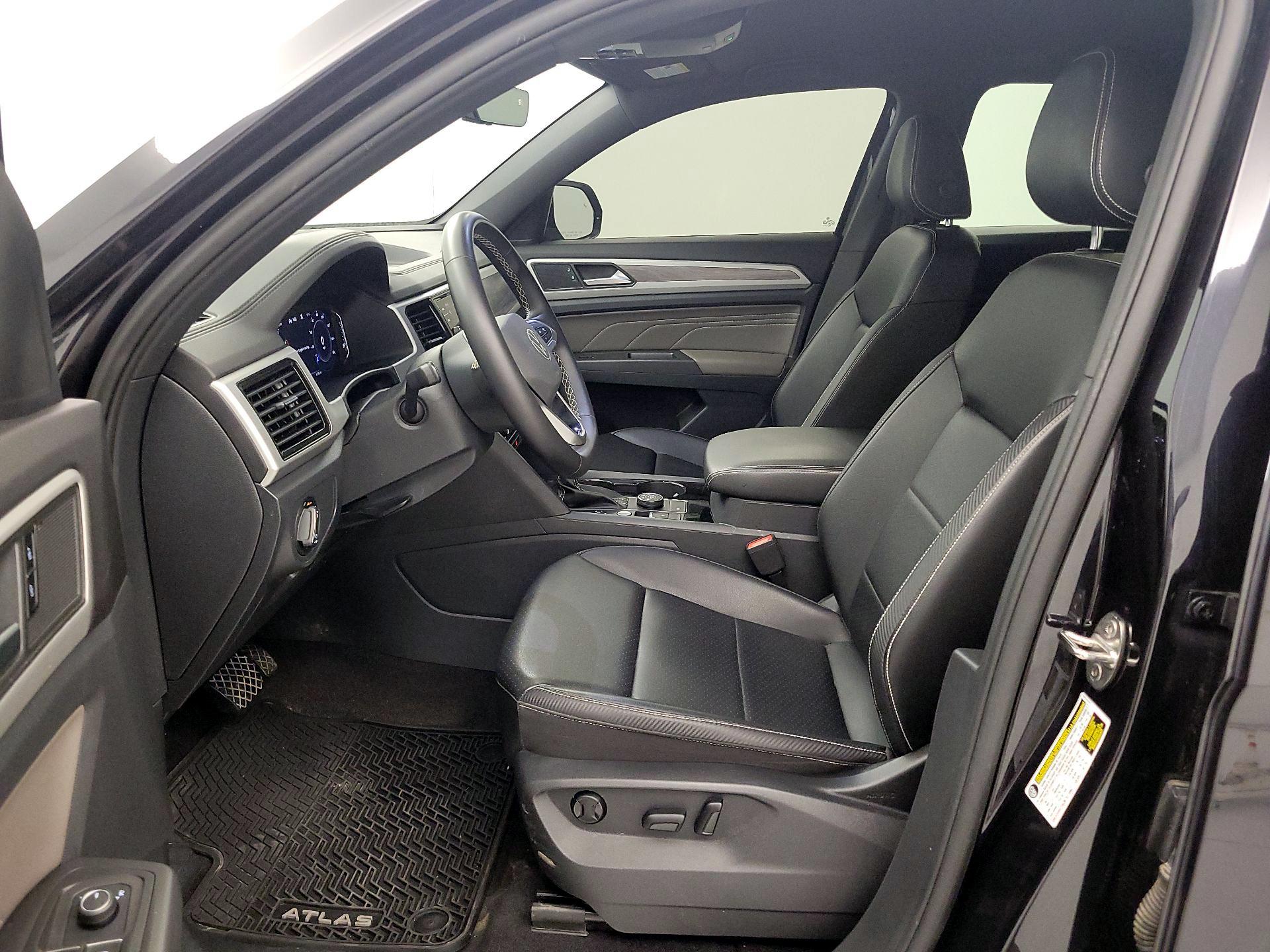 Thumbnail: 2022 Volkswagen Atlas - 11