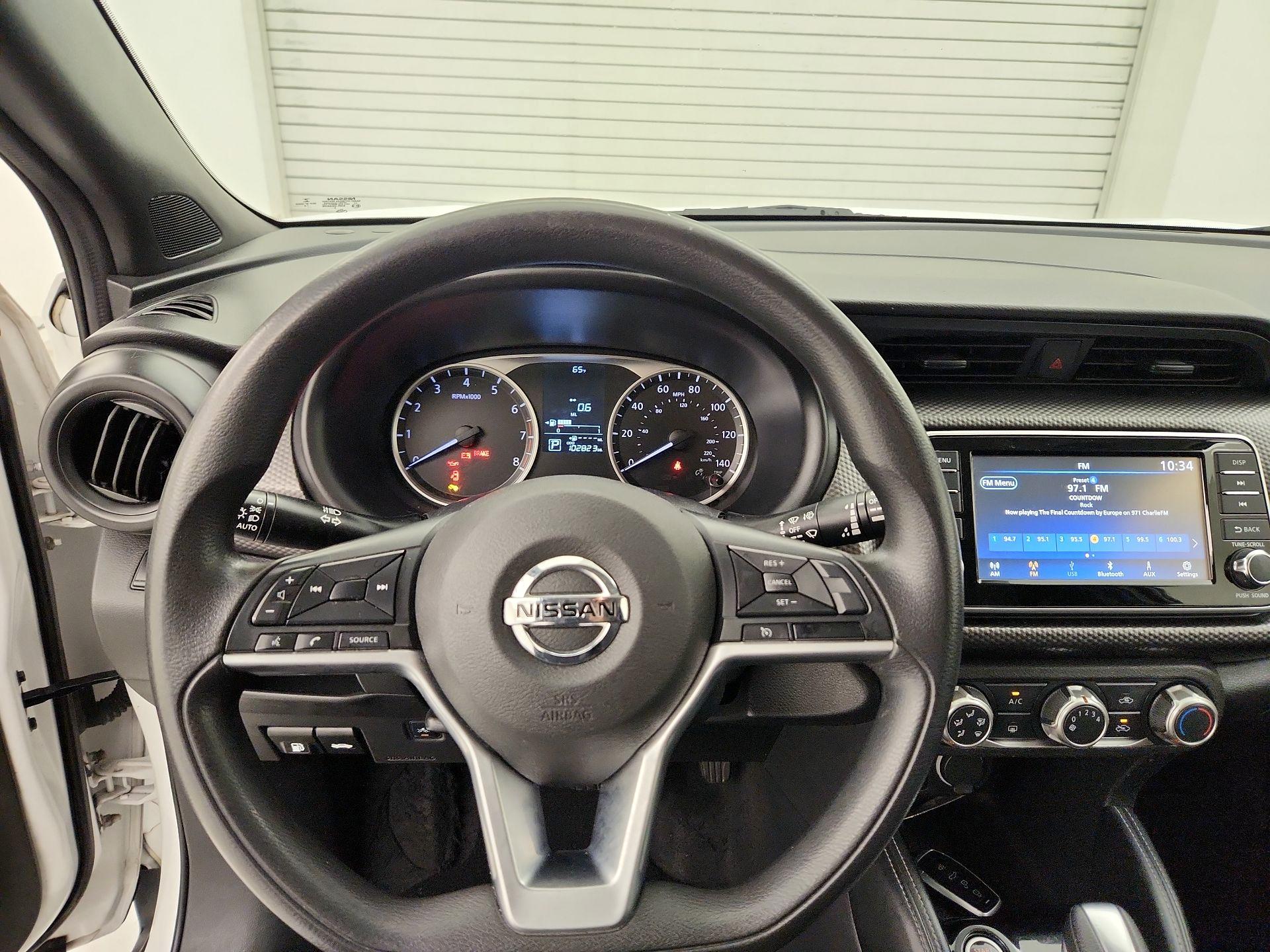 Thumbnail: 2018 Nissan Kicks - 10