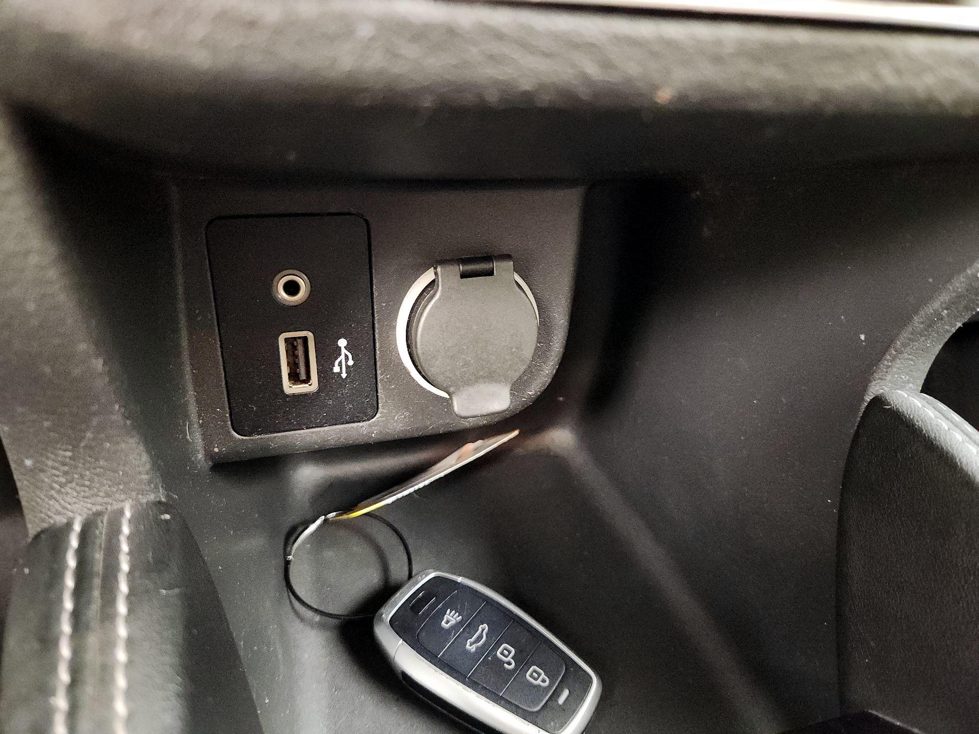 Thumbnail: 2018 Nissan Kicks - 18
