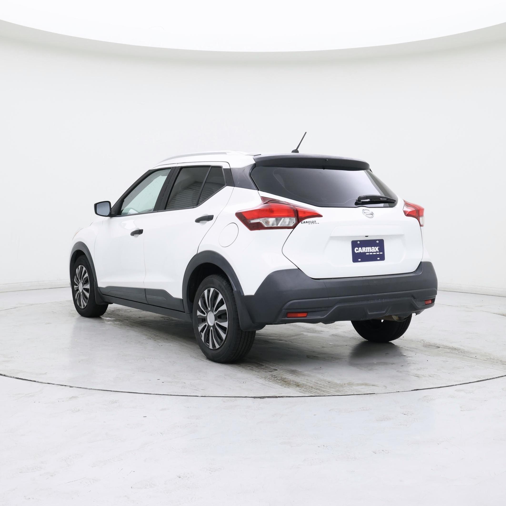 Thumbnail: 2018 Nissan Kicks - 2