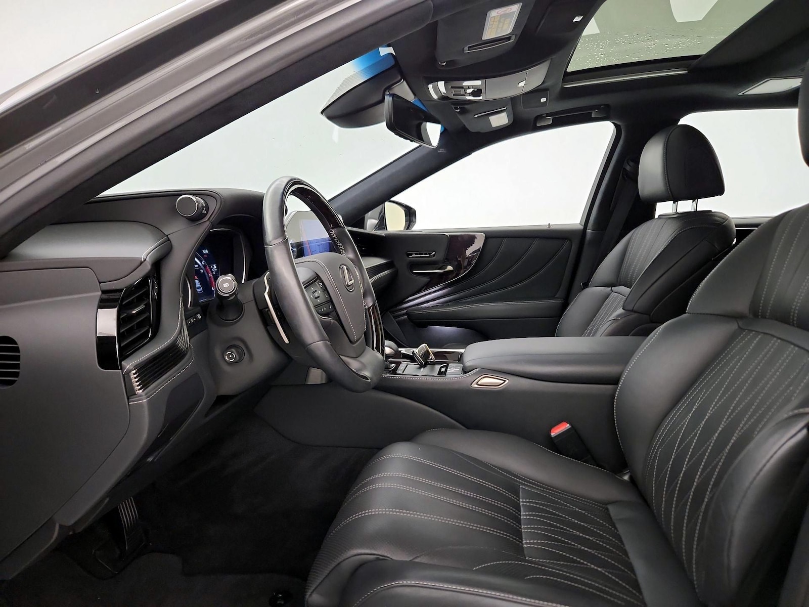 2022 Lexus LS Base - Photo 12