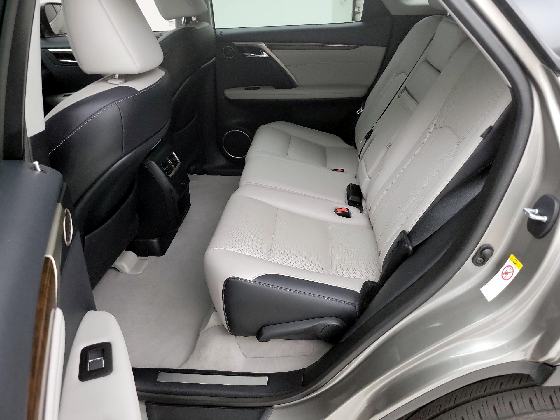 Thumbnail: 2019 Lexus RX - 19