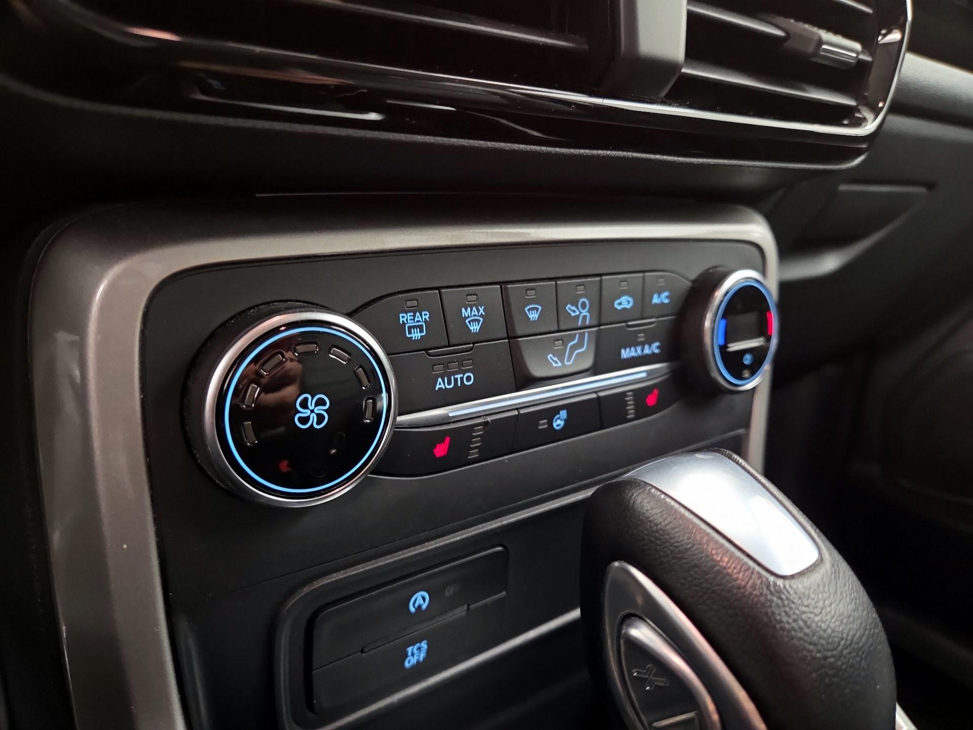 Thumbnail: 2021 Ford EcoSport - 17