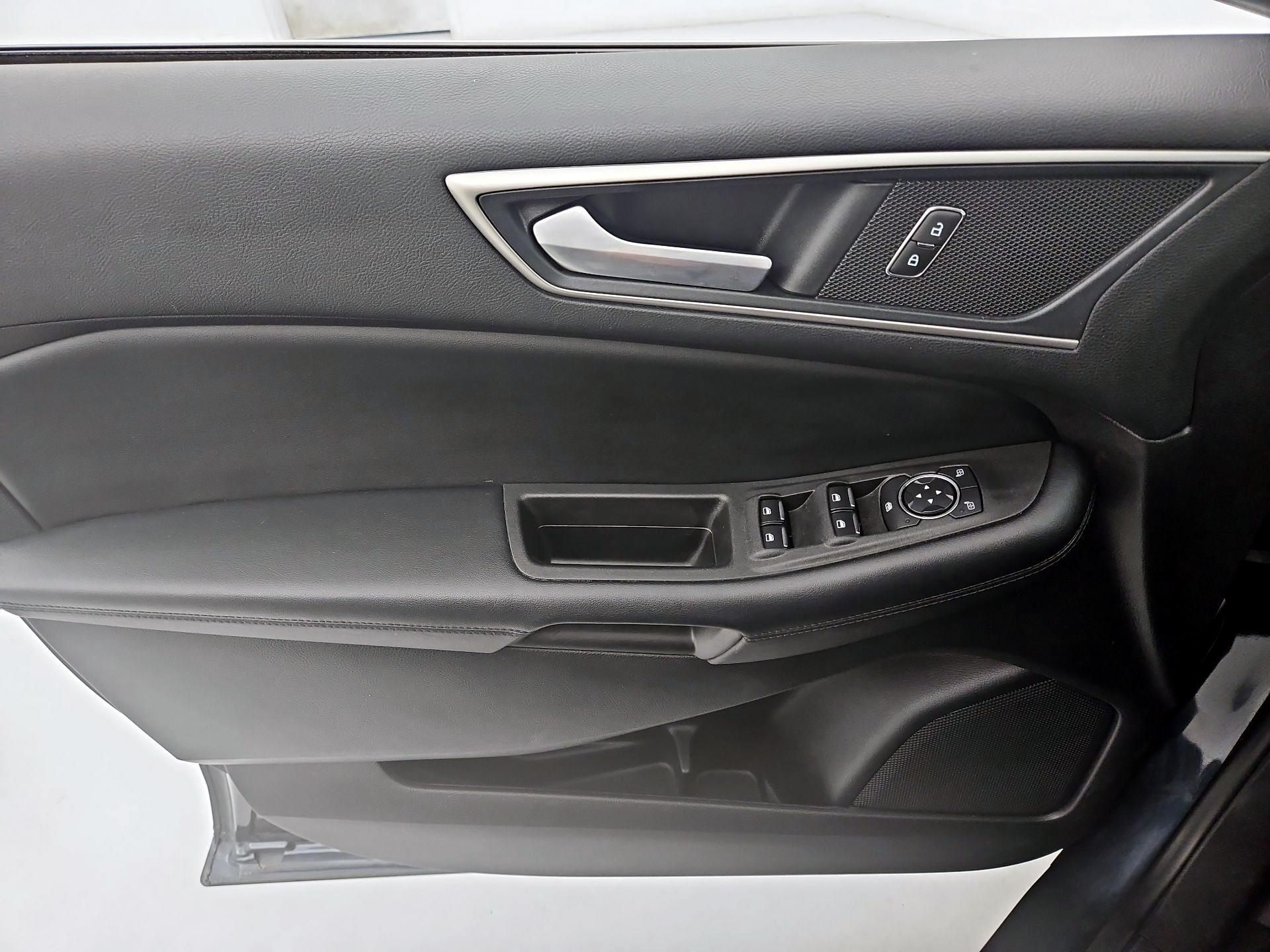 Thumbnail: 2022 Ford Edge - 12