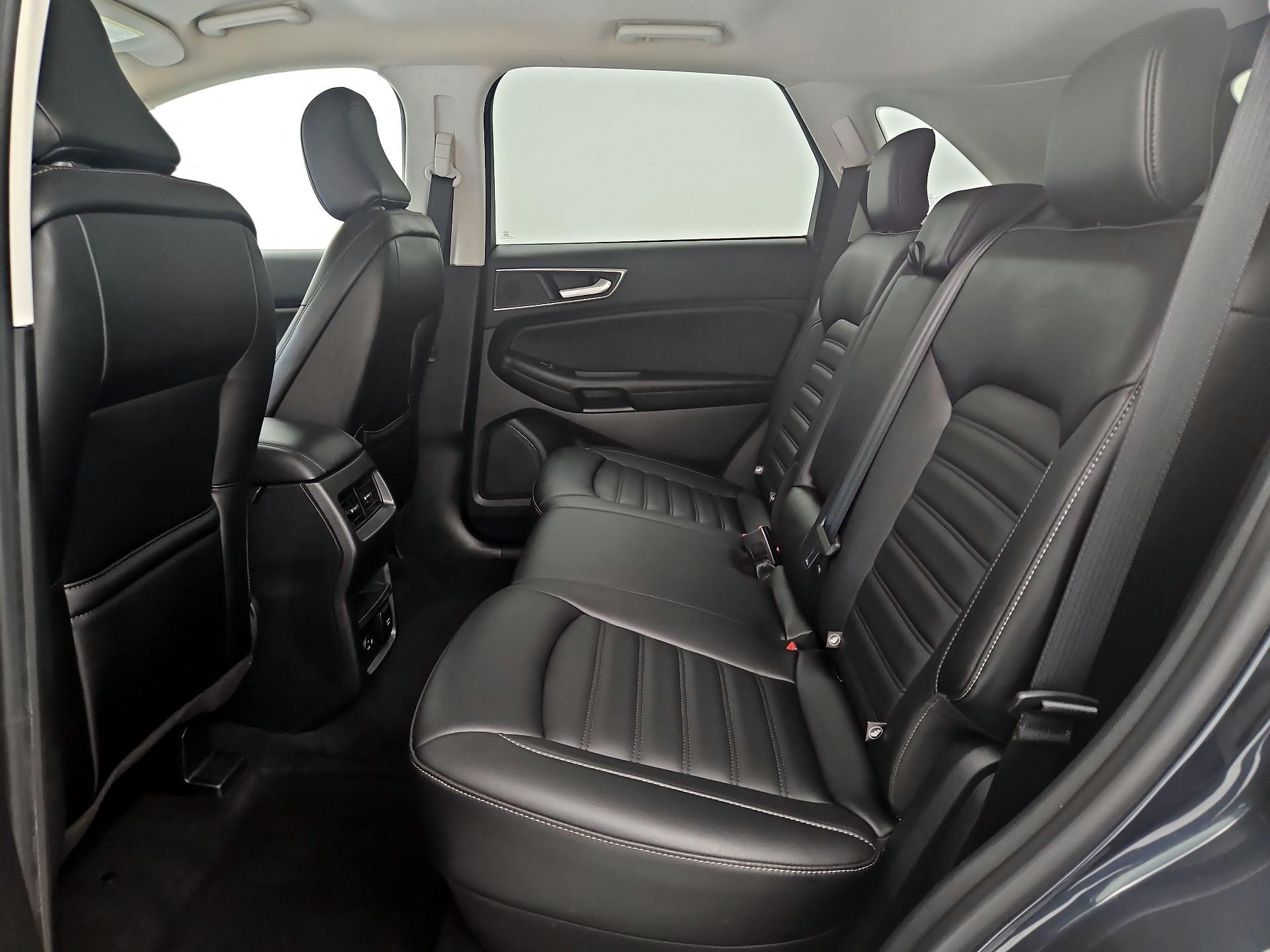 Thumbnail: 2022 Ford Edge - 19