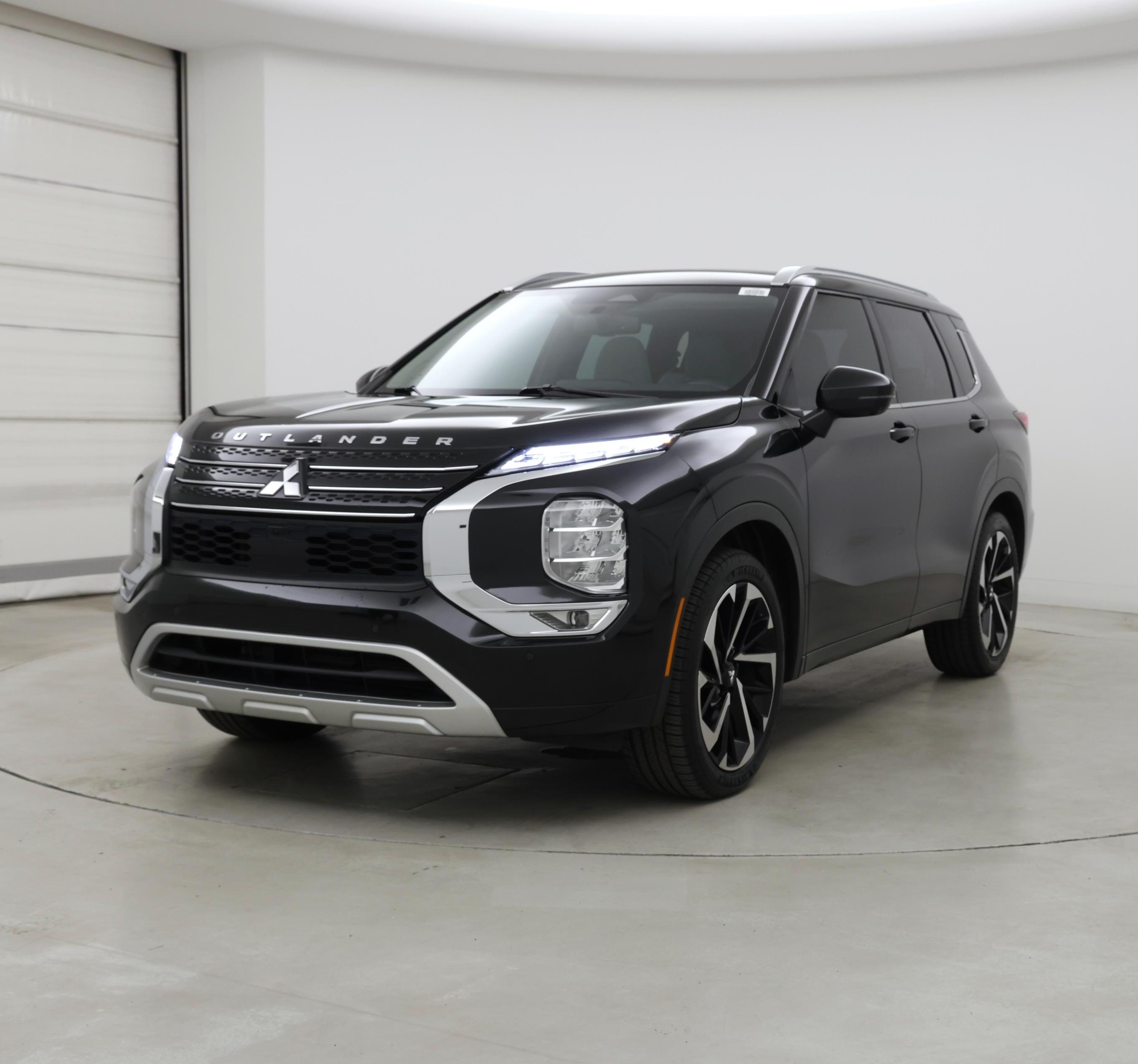 Thumbnail: 2023 Mitsubishi Outlander - 4