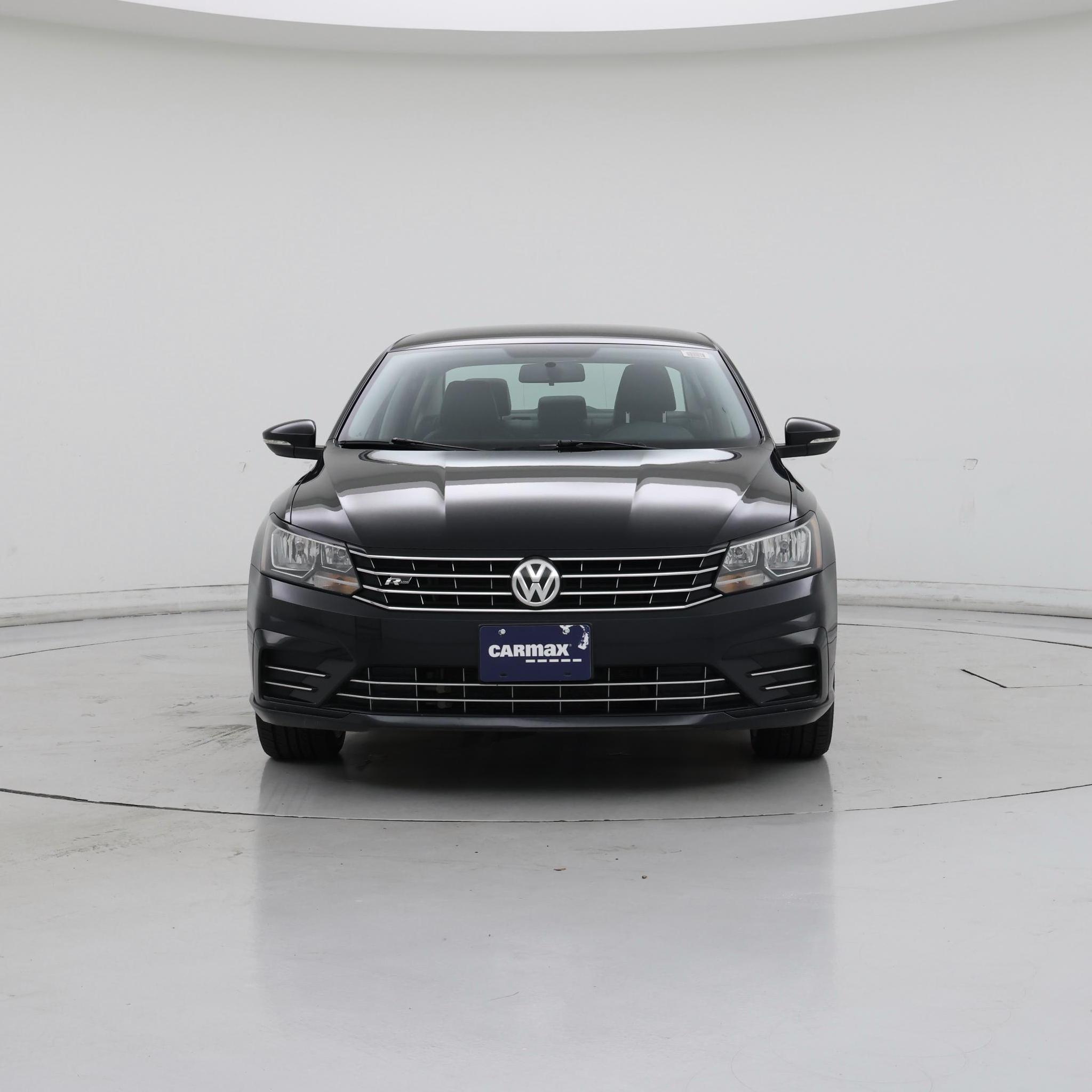 Thumbnail: 2017 Volkswagen Passat - 5