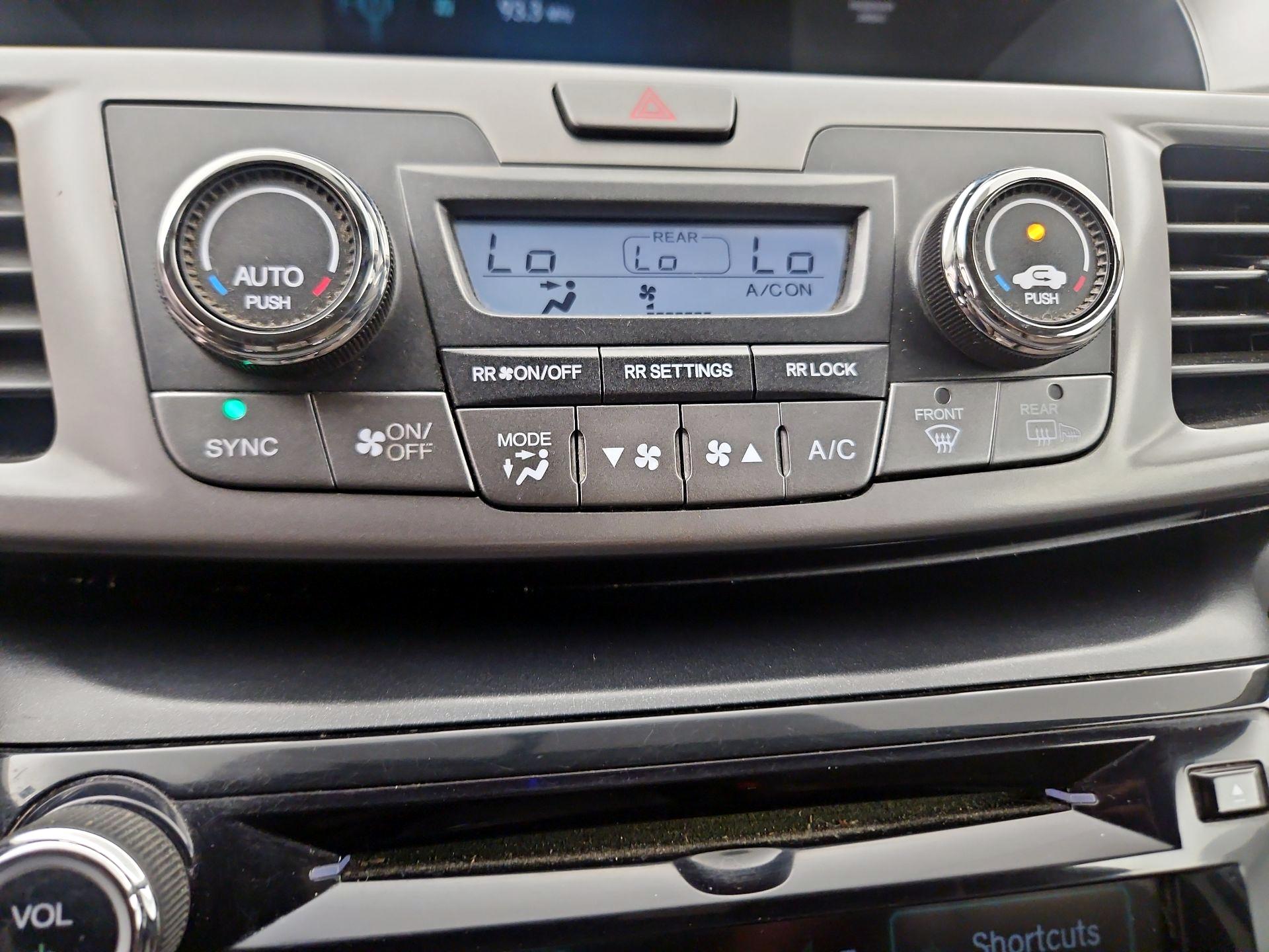Thumbnail: 2016 Honda Odyssey - 16