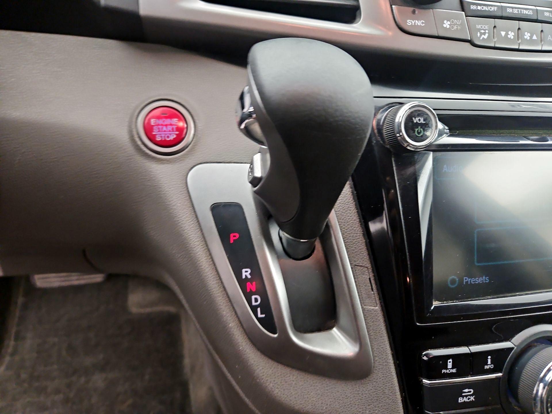 Thumbnail: 2016 Honda Odyssey - 17