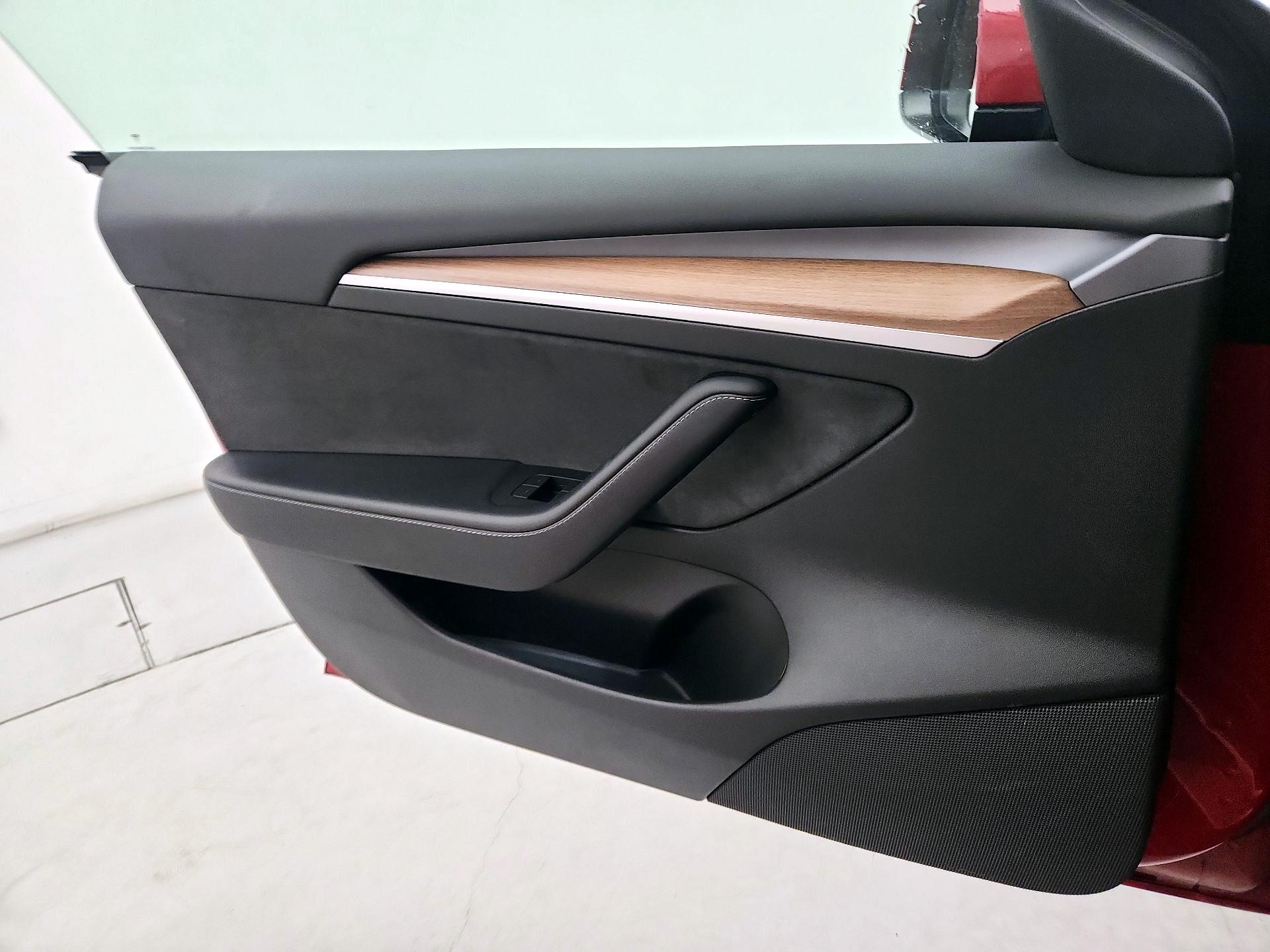 Thumbnail: 2022 Tesla Model 3 - 12